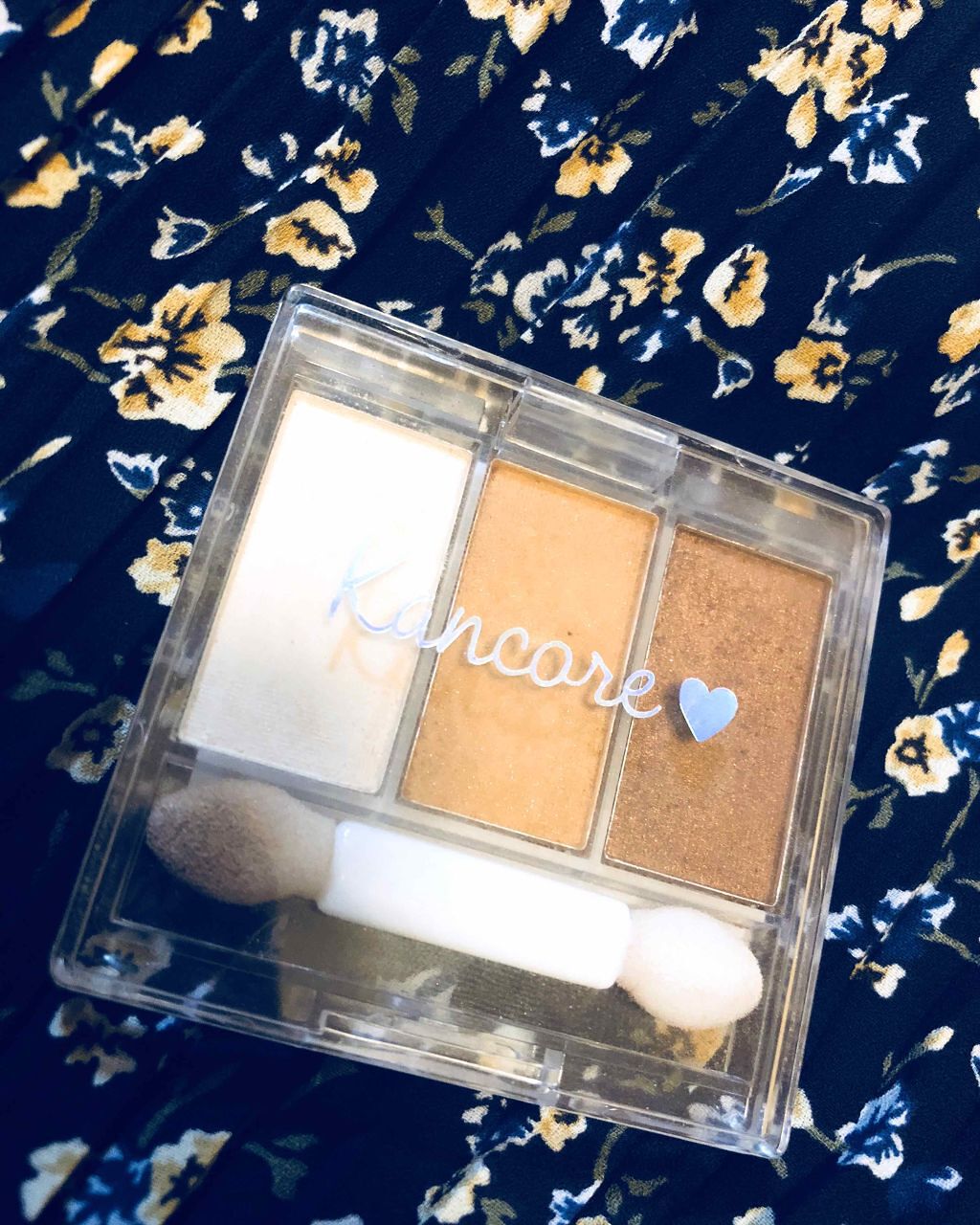 ぼみん/보민 on LIPS 「こちらのコスメはDAISOのコスメで100円のアイシャドウにな..」(1枚目)