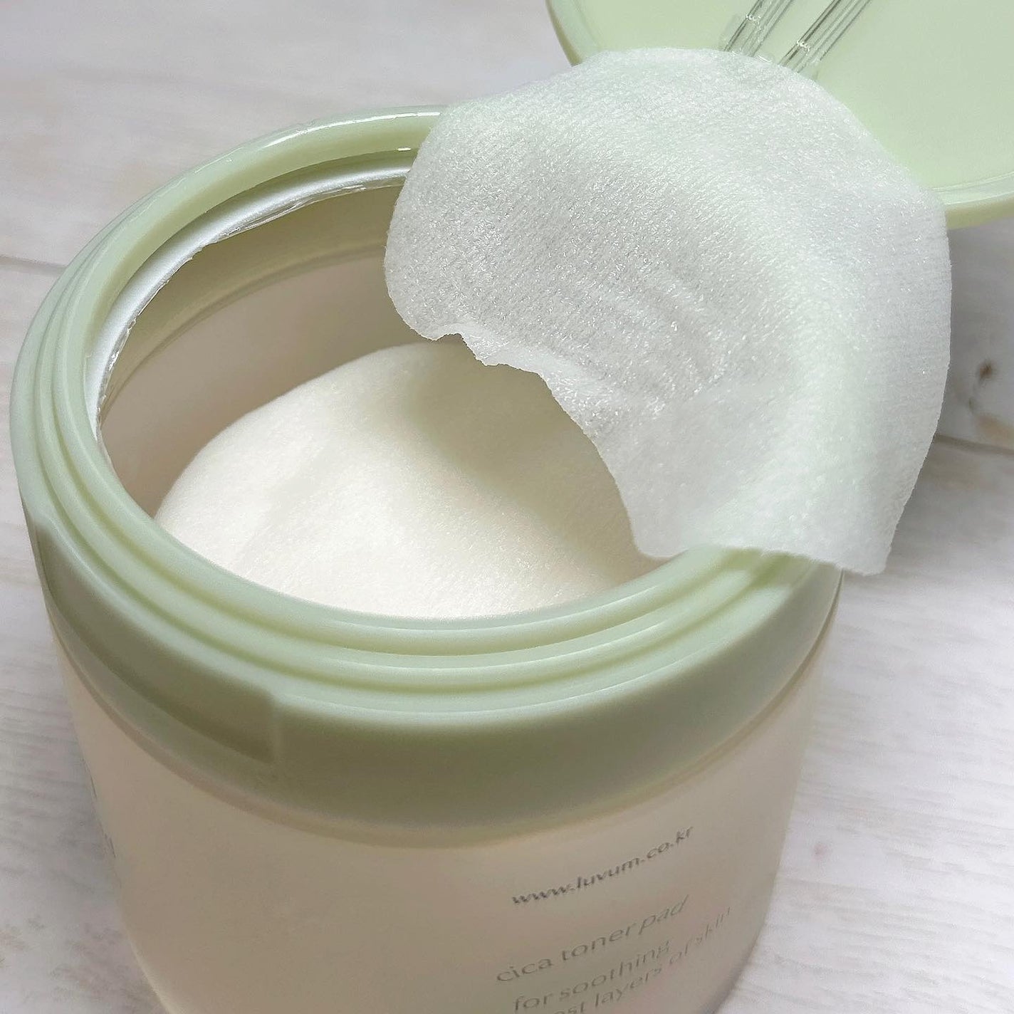 カーミングリペア若葉のシカスポットパッド/Luvum/トナーパッドを使ったクチコミ(4枚目)