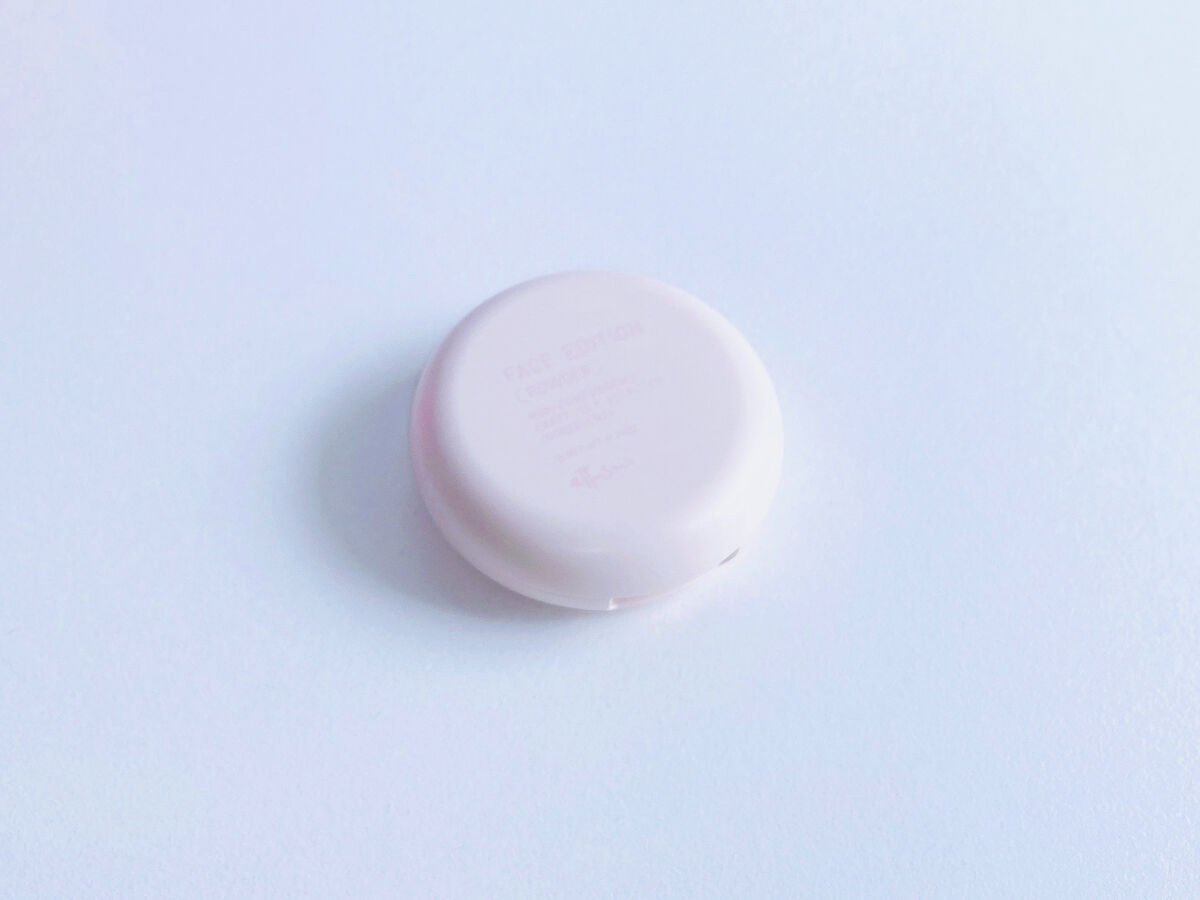 ettusais  フェイスエディション パウダー



これも誕生日プレゼントに貰いました！🎁

24時間使えるパウダーがなくなりそうと話していたら、一緒に探し回ってくれてこれを見つけました！

香りがあまりしないところ、色がほぼ白に近