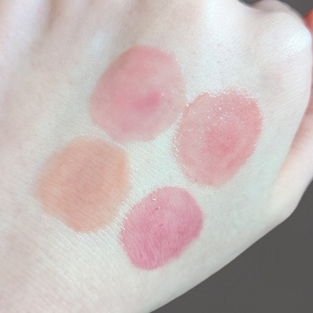 づず on LIPS 「rom&ndグラスティングカラーグロス01PeonyBalle..」(1枚目)