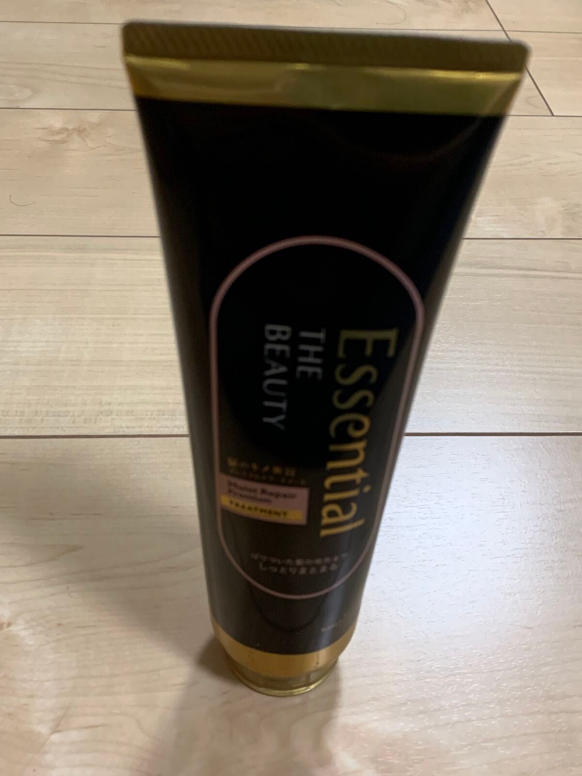 THE BEAUTY 髪のキメ美容プレミアムトリートメント<モイストリペアプレミアム>/エッセンシャル/洗い流すヘアトリートメントを使ったクチコミ(1枚目)