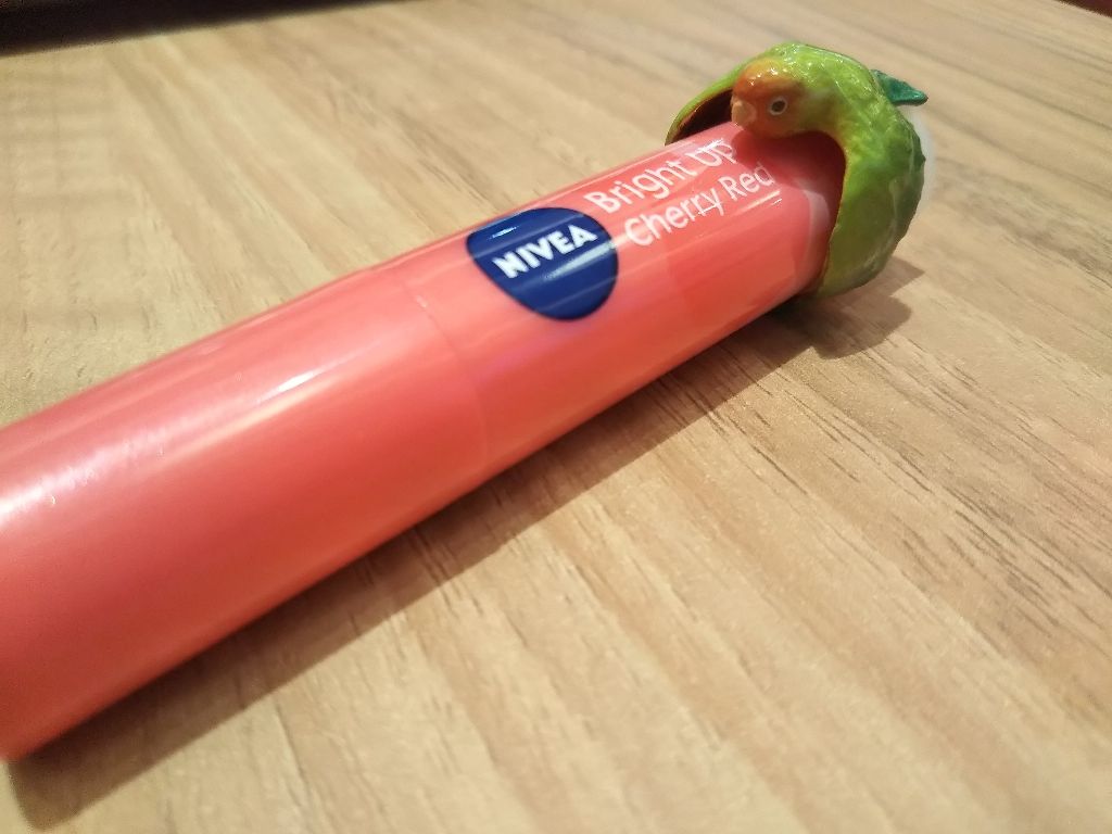 モイストピュアカラーリップ/ニベア/リップクリームを使ったクチコミ(1枚目)