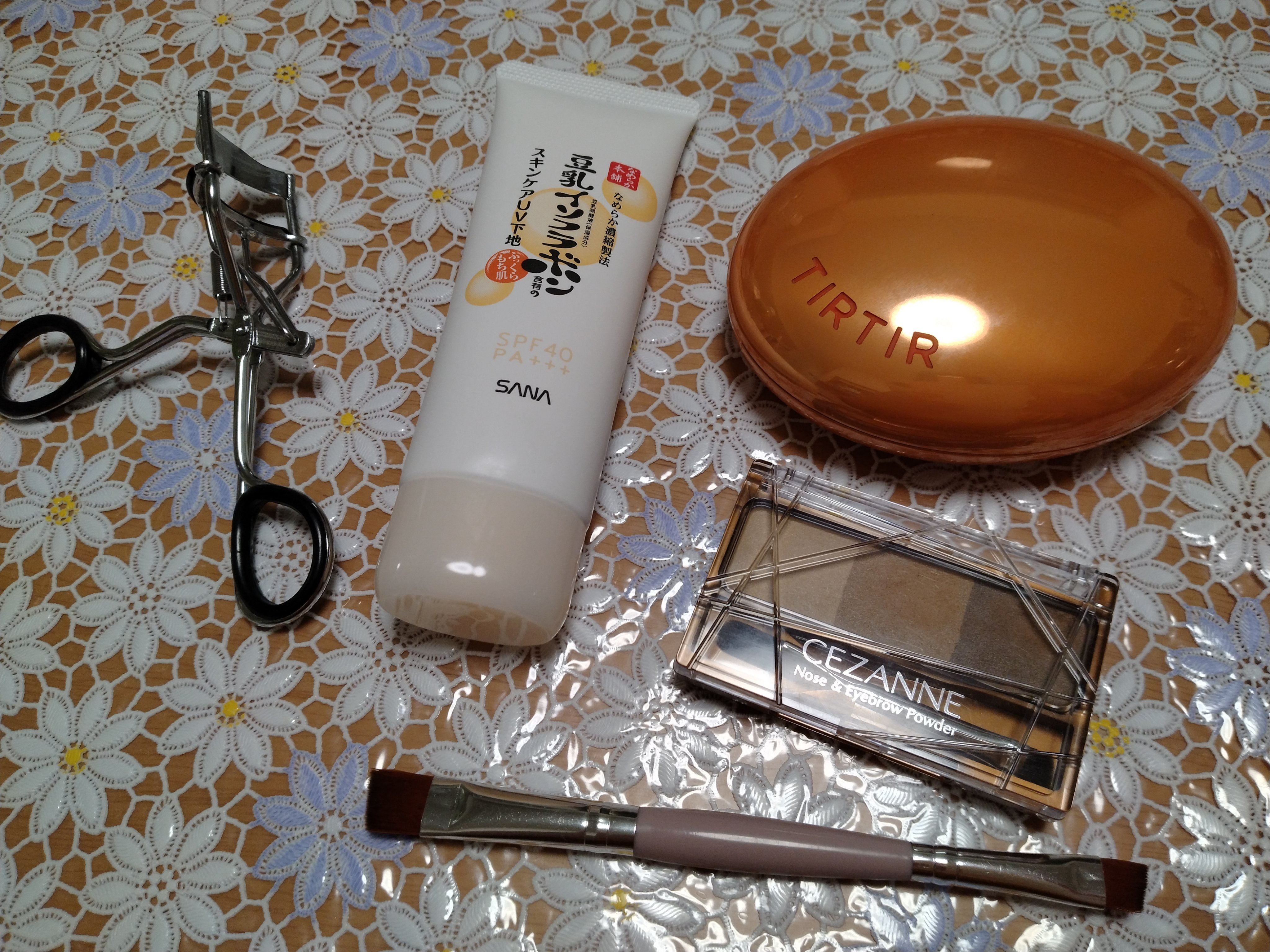 ノーズ＆アイブロウパウダー/CEZANNE/パウダーアイブロウを使ったクチコミ（1枚目）