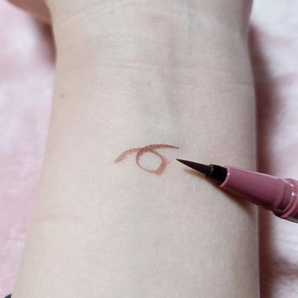 アヴァンセ ジョリ・エ ジョリ・エ リキッドアイライナー/アヴァンセ/リキッドアイライナーを使ったクチコミ(5枚目)