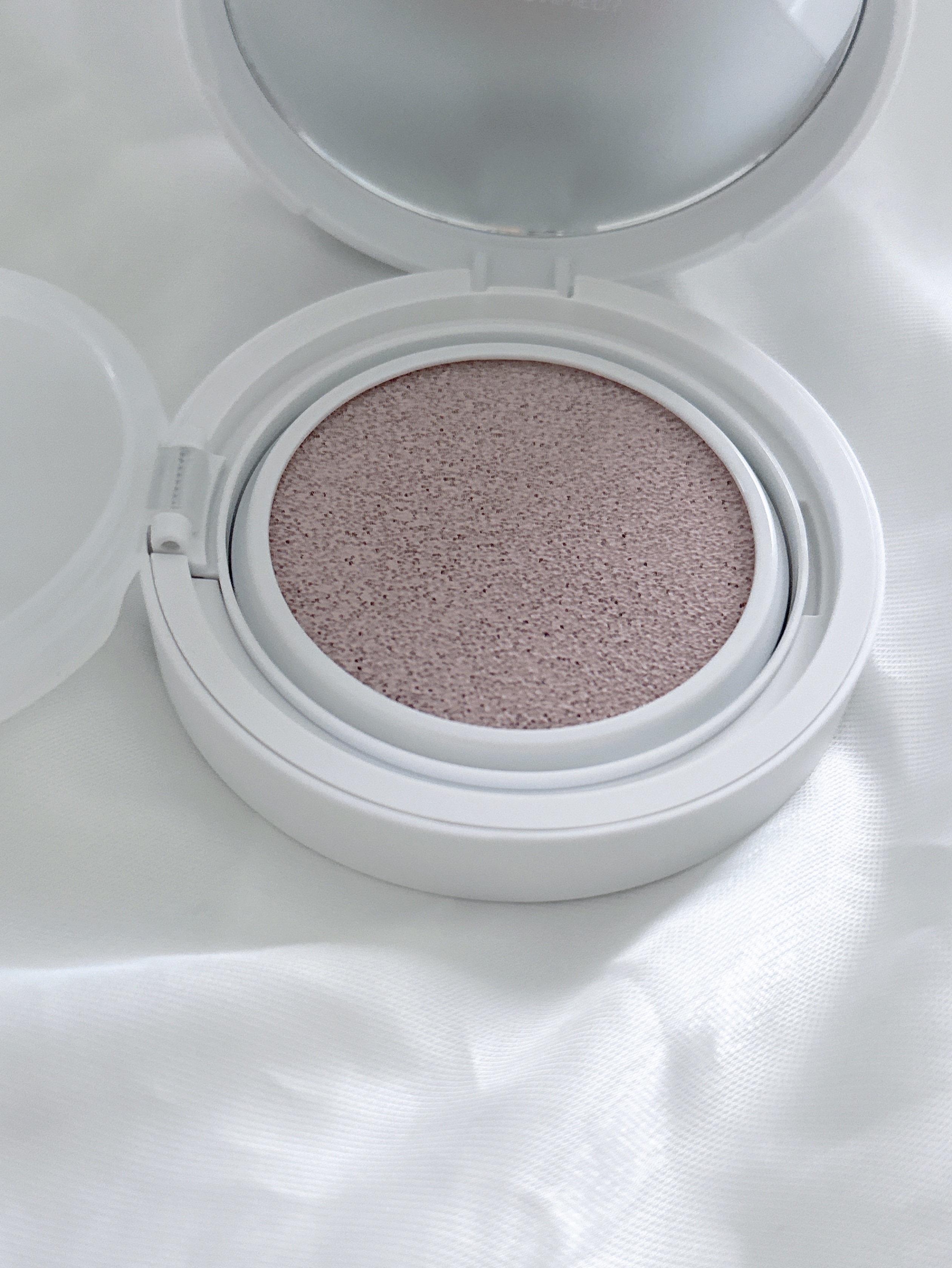 コンプリメントシリーズクッション 紫色(ボラ)/Ameli/クッションファンデーションを使ったクチコミ（3枚目）