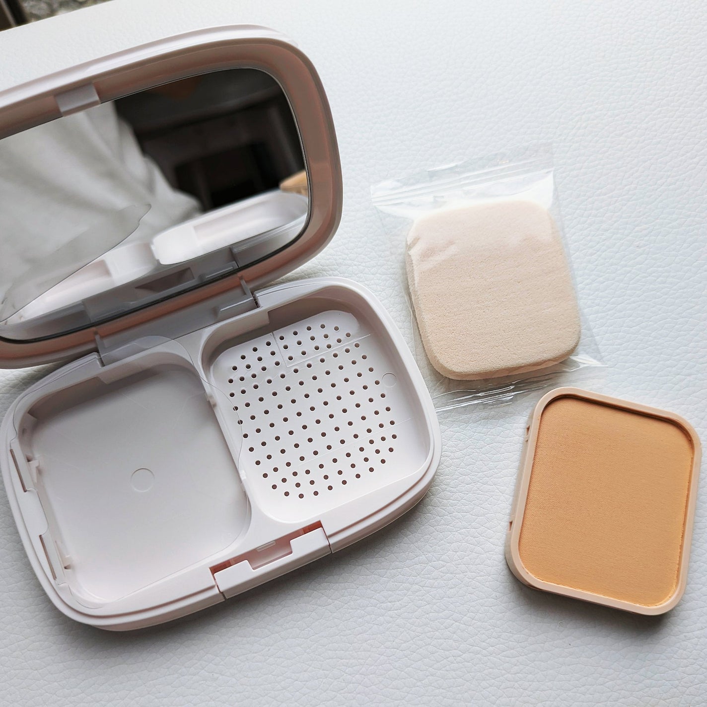 パウダーファンデーション/media luxe/パウダーファンデーションを使ったクチコミ(3枚目)