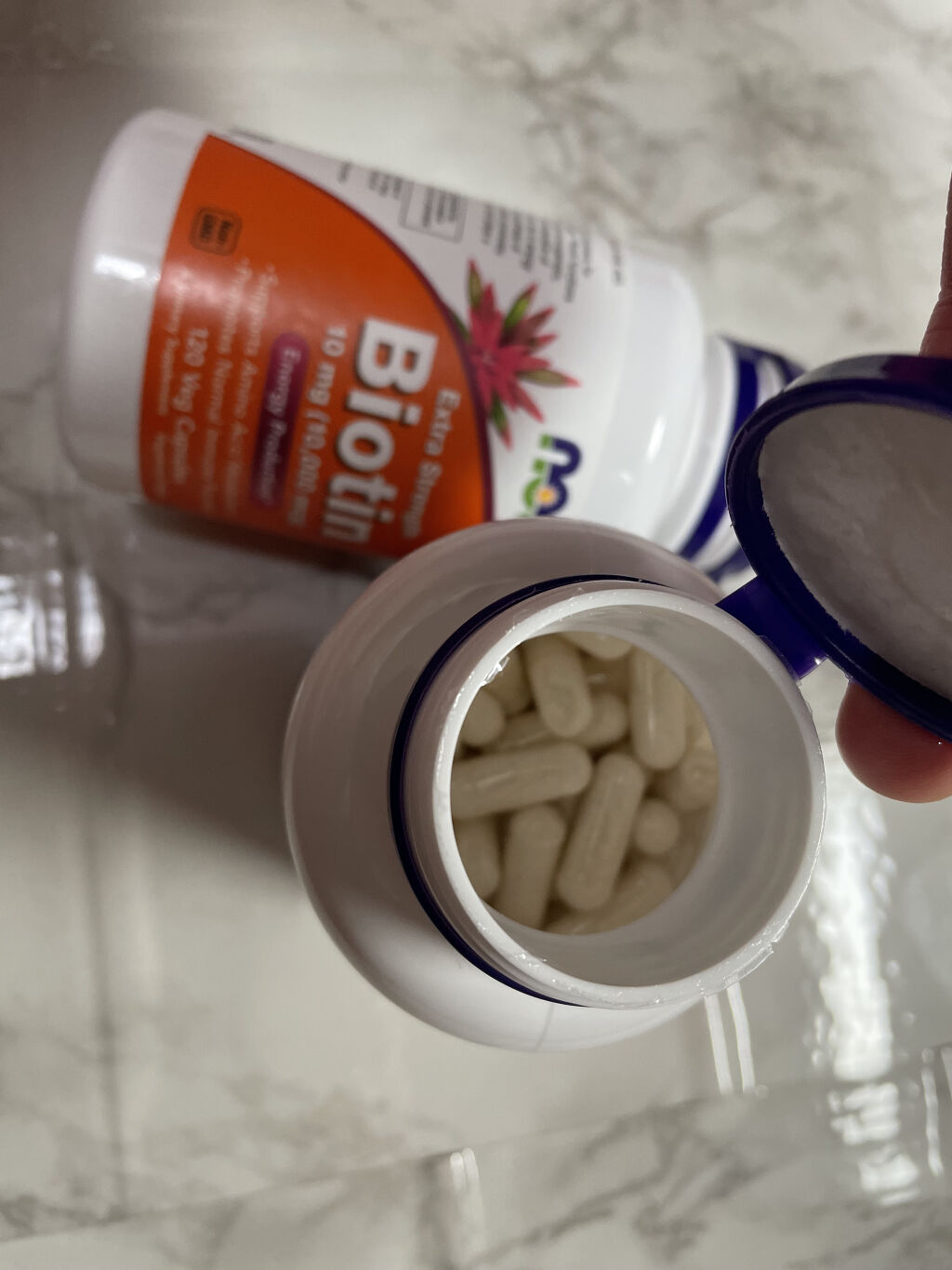 Now Foods ビオチンのクチコミ「ニキビ肌に悩まされてた時期に購入した
ビオチン💊❤️

Amazonで２つで2229円で買えま.....」（3枚目）