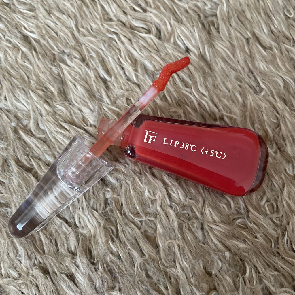 38°C / 99°F リップトリートメント (リップ美容液)/UZU BY FLOWFUSHI/リップケアを使ったクチコミ（3枚目）