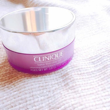 📝#clinique 


“ #テイクザデイオフクレンジングバーム ” ¥3500 / 125ml


お安くお迎えできたので
まだRMKのクレンジングバームが半分ほど
残っていますが購入してしまいま