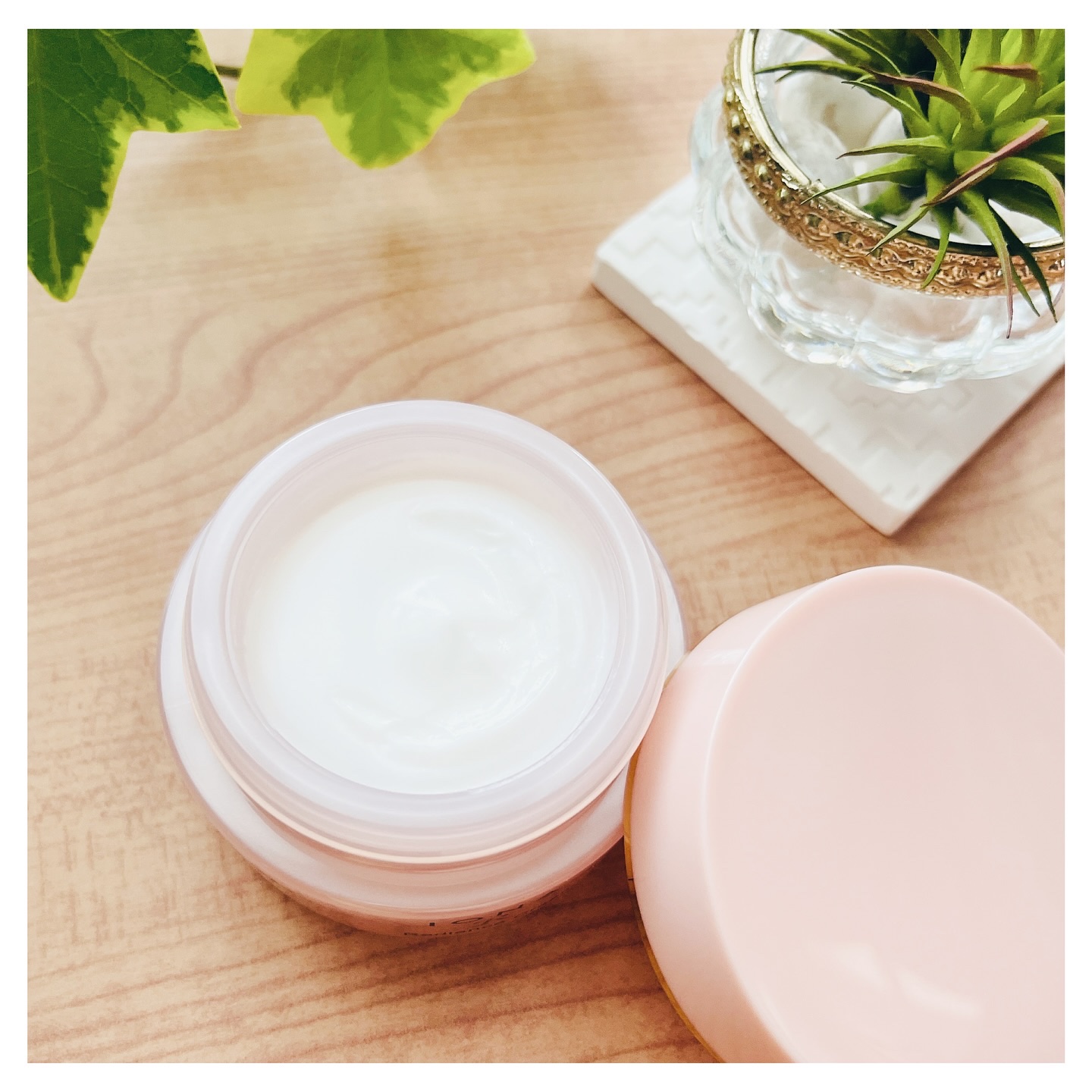 イオナR ラディアンス クリーム/イオナR (イオナアール)/フェイスクリームを使ったクチコミ（3枚目）