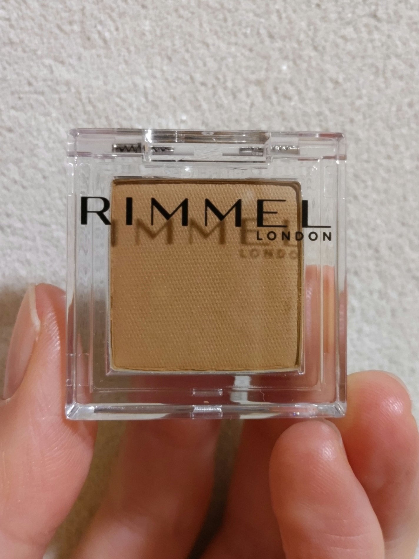 ワンダー キューブ アイシャドウ マット/リンメル ロンドン/単色アイシャドウを使ったクチコミ(2枚目)