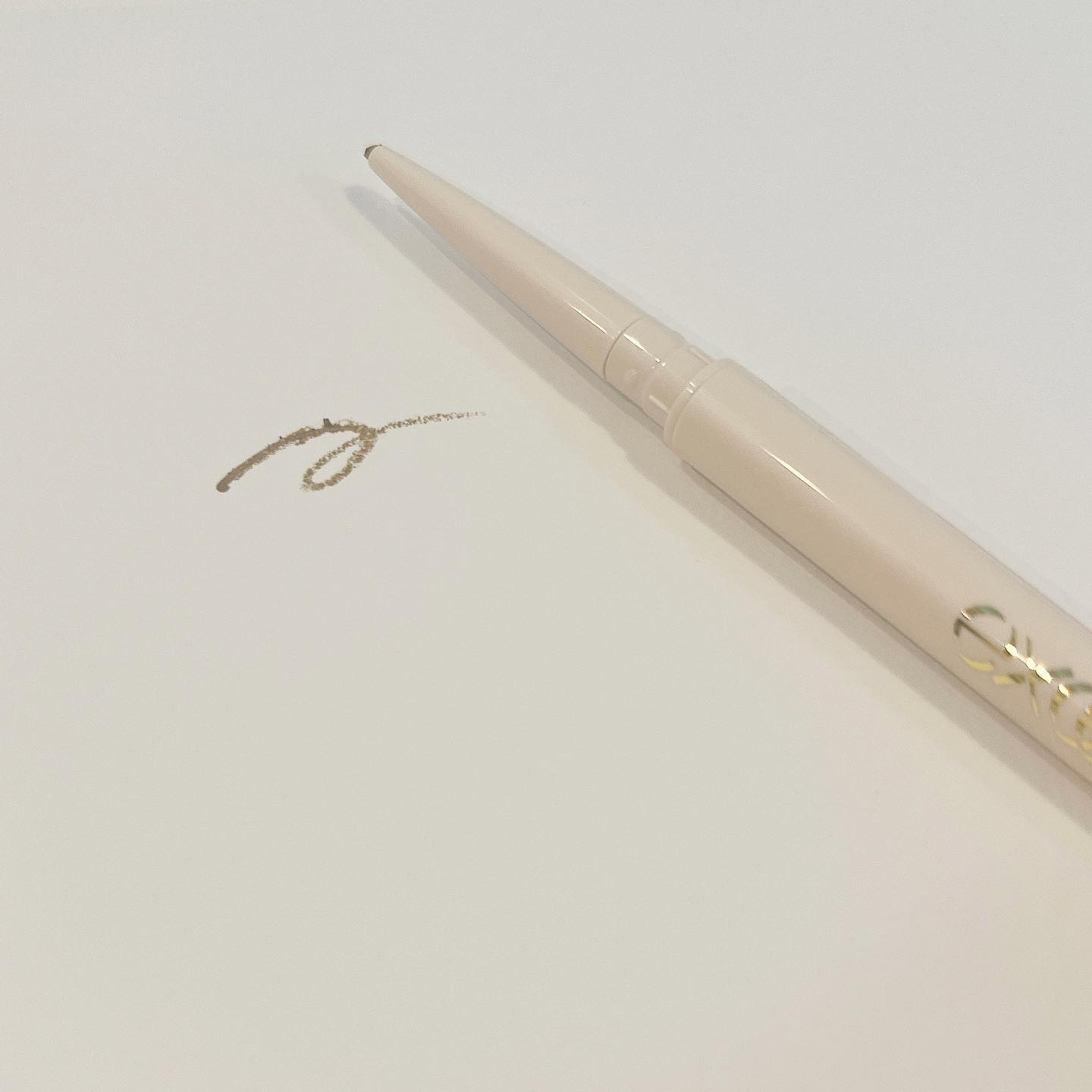 カラーエディットスリムブロウ/excel/アイブロウペンシルを使ったクチコミ（3枚目）