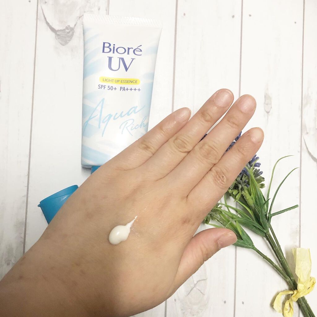ビオレUV アクアリッチ ライトアップエッセンス/ビオレ/日焼け止めクリームを使ったクチコミ（1枚目）