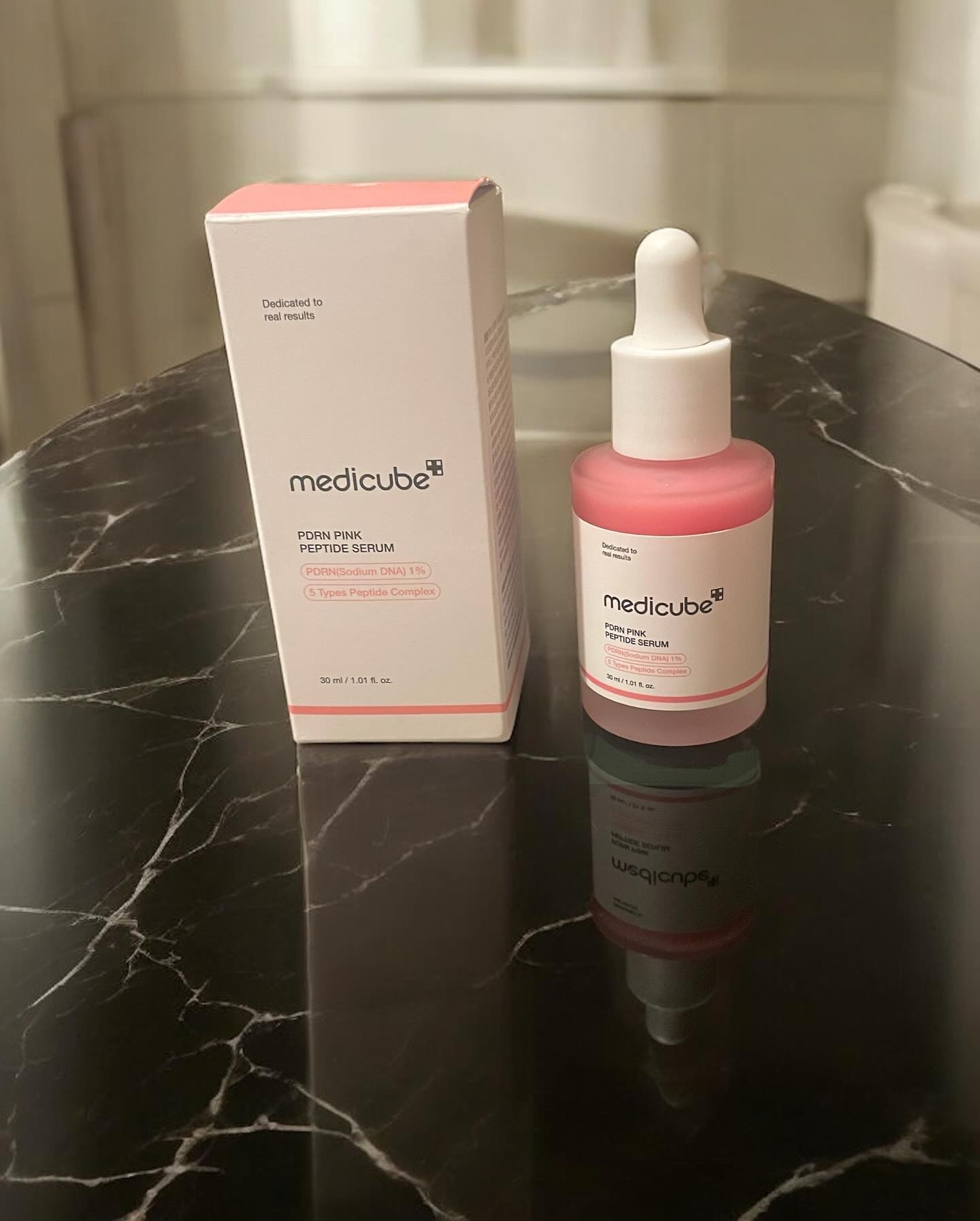 PDRNピンクアンプル PDRN 10,000ppm配合/MEDICUBE/美容液を使ったクチコミ（2枚目）