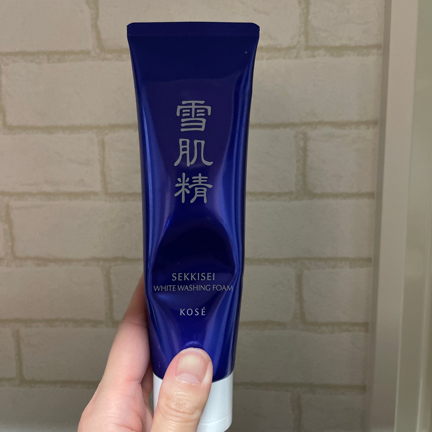 あらりん on LIPS 「【使った商品】雪肌精洗顔フォーム【商品の特徴】雪肌精の良い香り..」(1枚目)