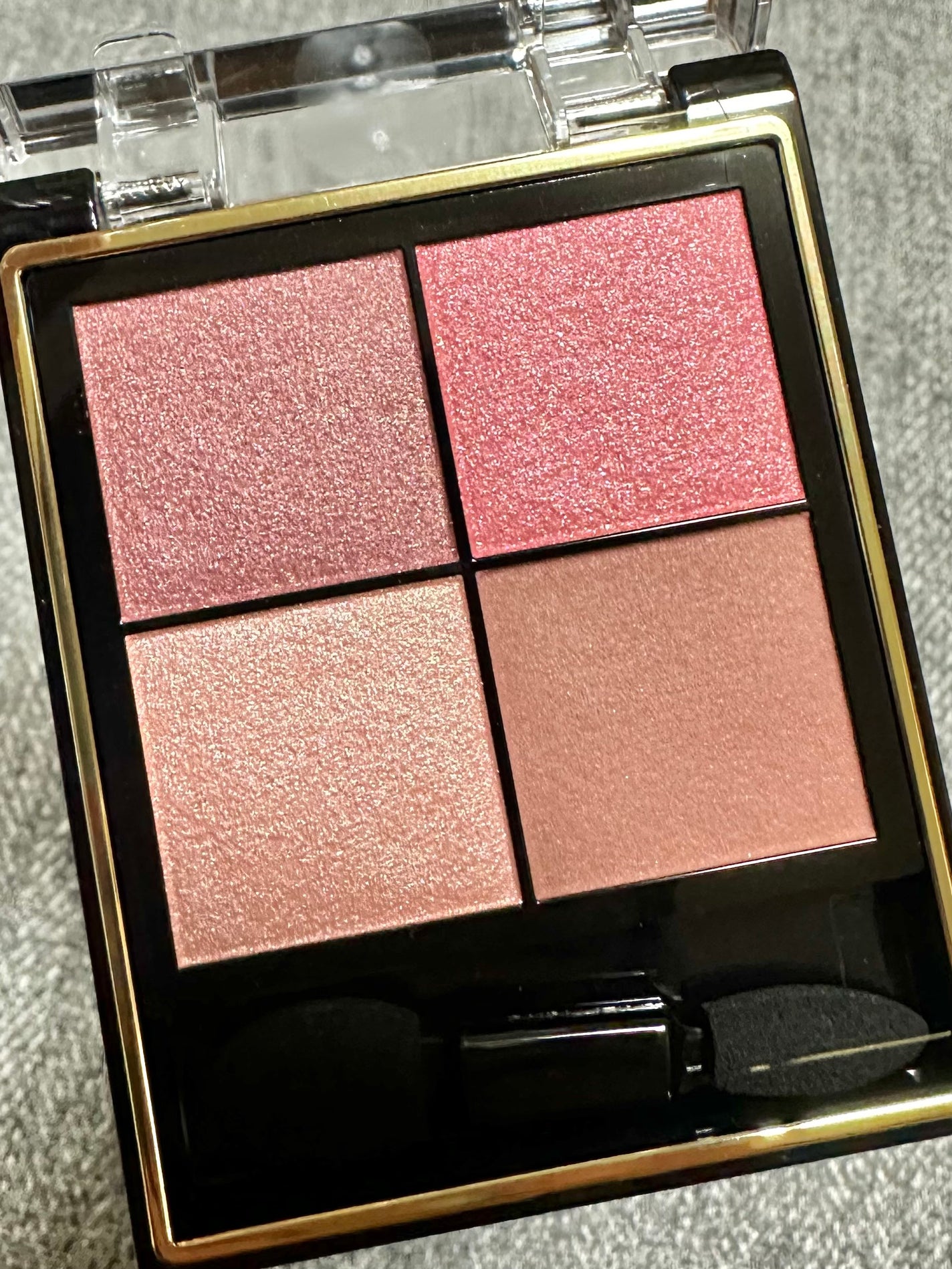 リアルクローズシャドウ/excel/アイシャドウパレットを使ったクチコミ(2枚目)