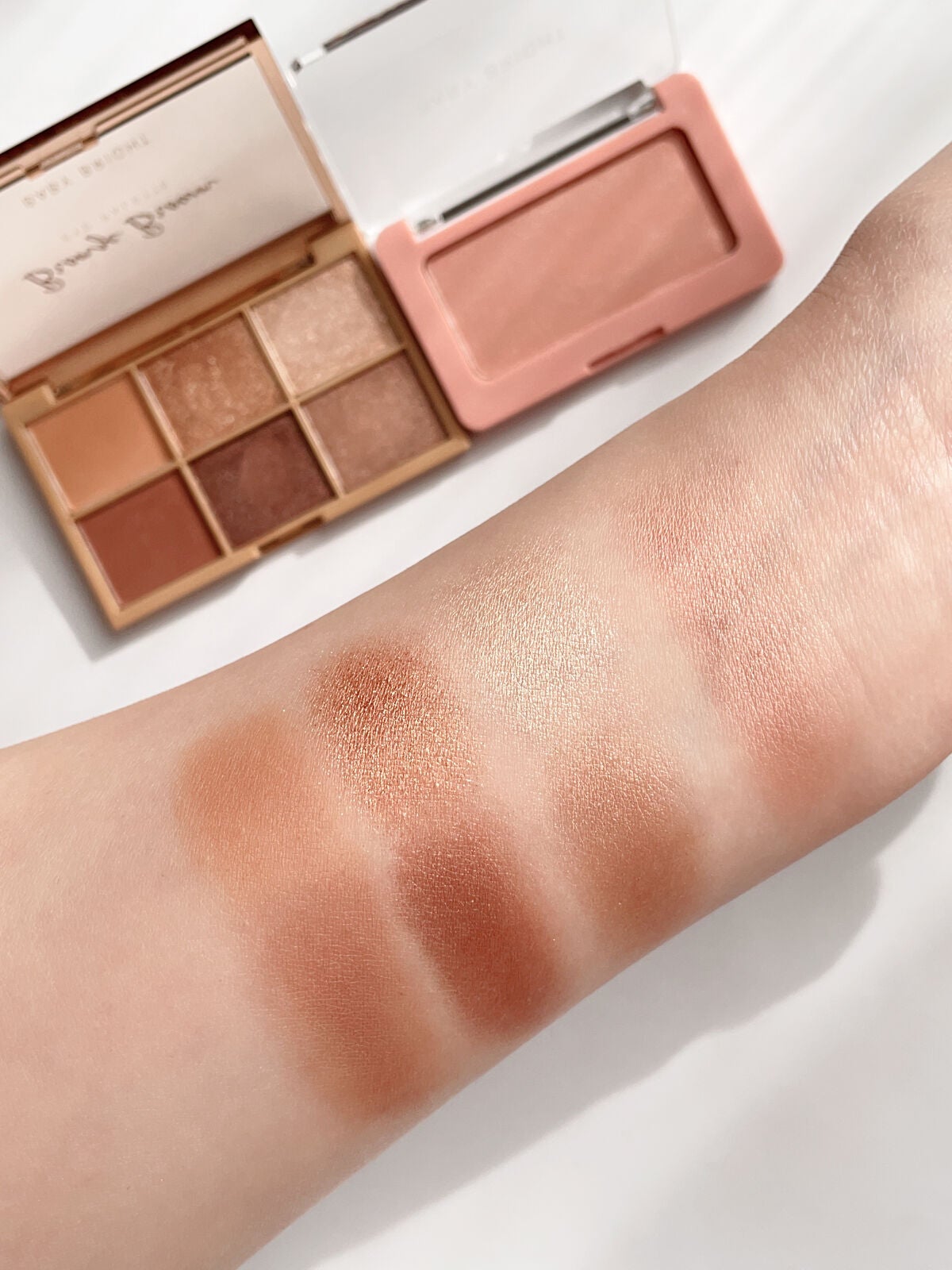 シャインアイシャドウパレット/BabyBright/アイシャドウパレットを使ったクチコミ(3枚目)