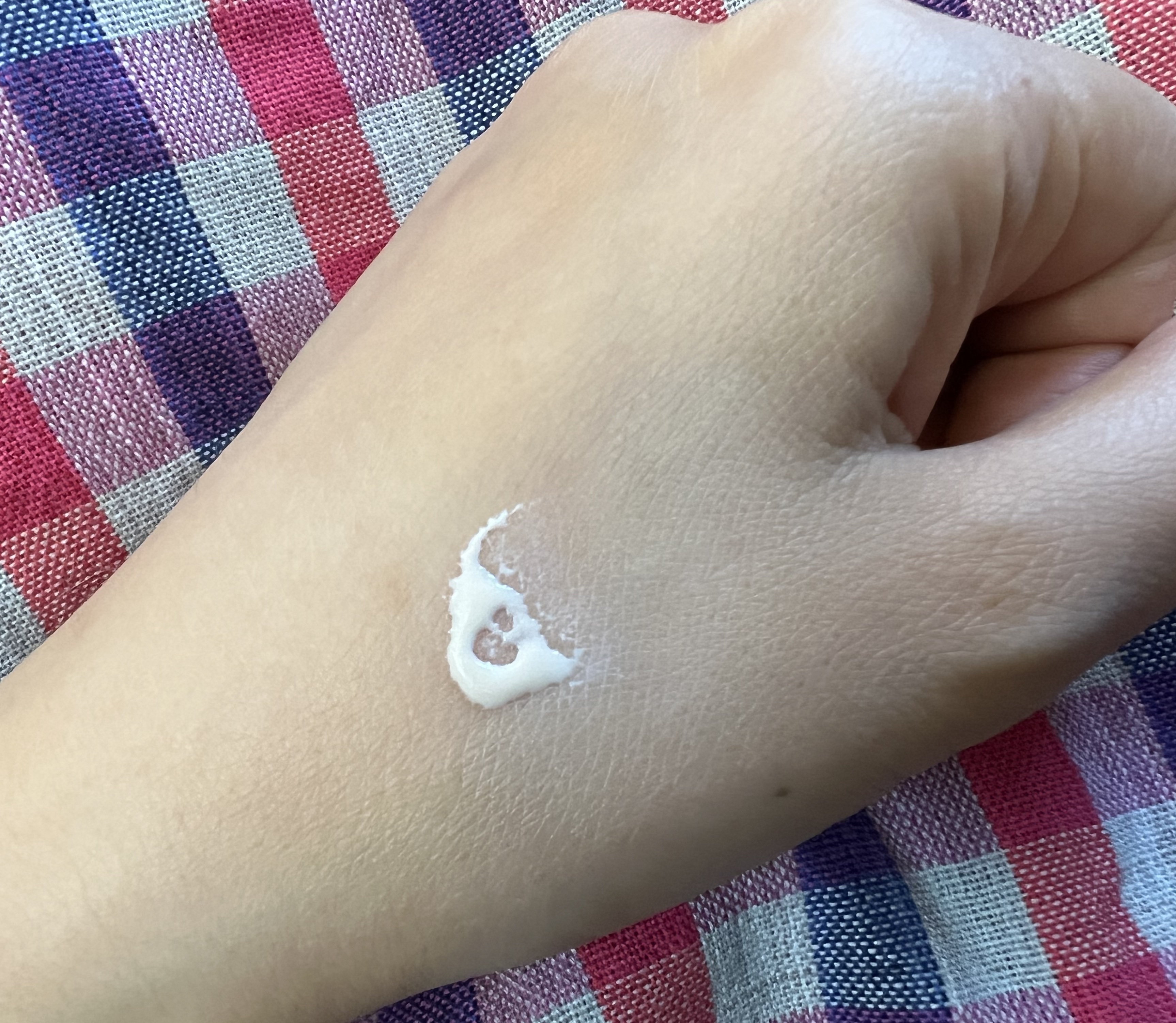 スーパーサンシールド ブライトフィット/ACSEINE/日焼け止めミルクを使ったクチコミ（2枚目）