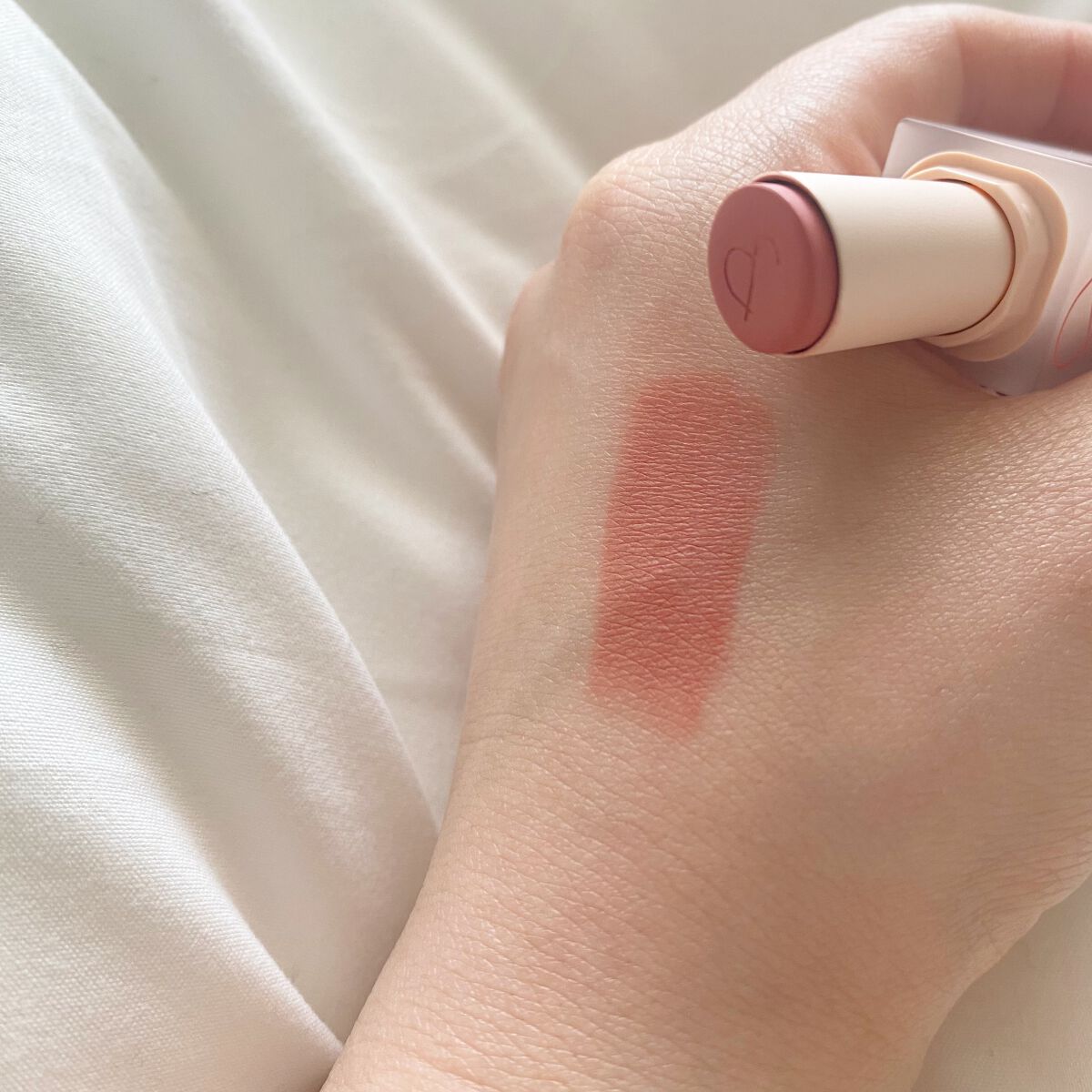 ゼロマットリップスティック/rom&nd/口紅を使ったクチコミ（3枚目）