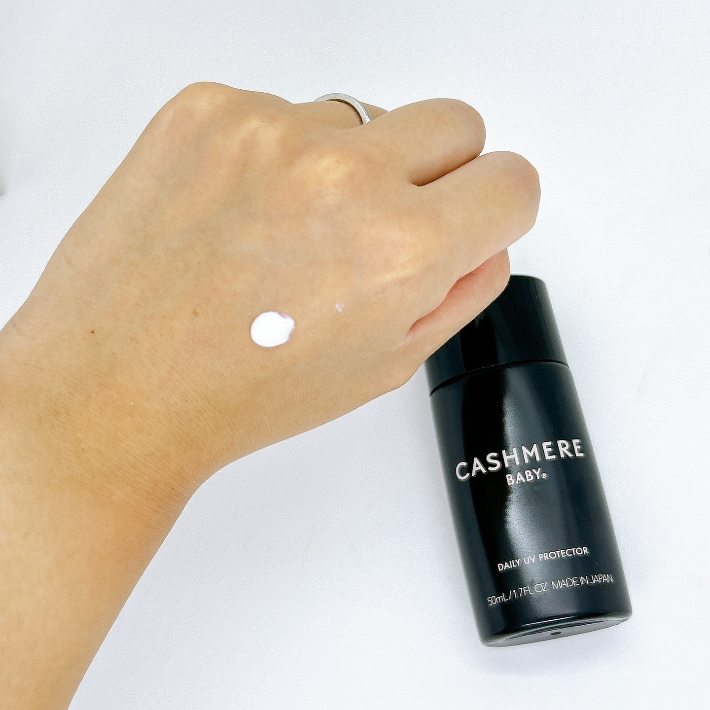 カシミヤベビー デイリーUVプロテクター/CASHMERE BABY/日焼け止めミルクを使ったクチコミ（2枚目）