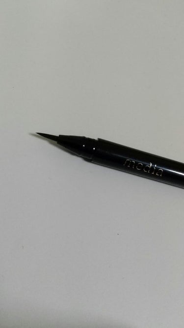 ラスティングアイライナーA BK-1 濃い黒/media/リキッドアイライナーを使ったクチコミ（2枚目）