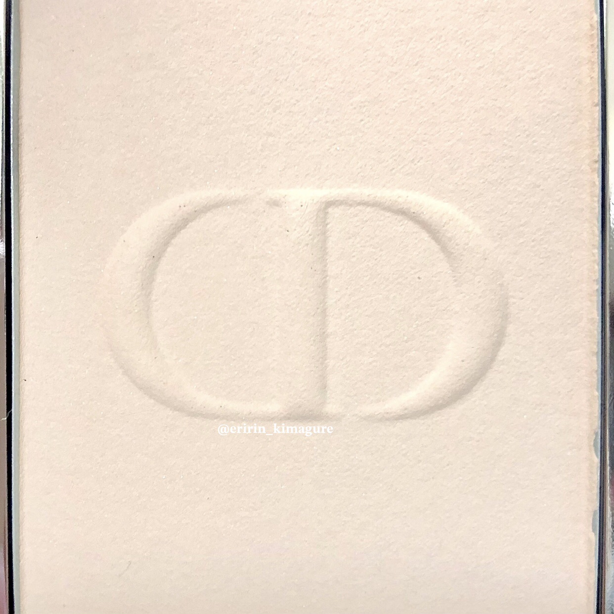 ディオールスキン フォーエヴァー コンパクト ナチュラル ベルベット 0N ニュートラル/Dior/パウダーファンデーションを使ったクチコミ（2枚目）