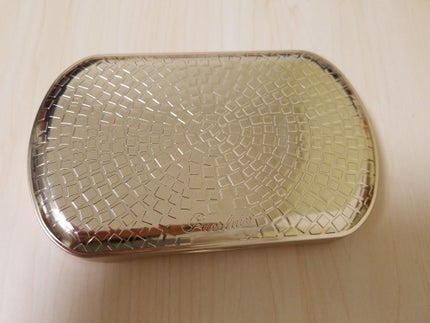 GUERLAIN パレットゴールデンランドのクチコミ「
ゲラン
パレットゴールデンランド(限定)
私の中で流行りの赤とカーキと紺色に
3種類のゴ.....」(2枚目)