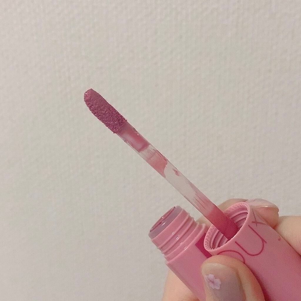 ジューシーラスティングティント/rom&nd/リップティントを使ったクチコミ(2枚目)