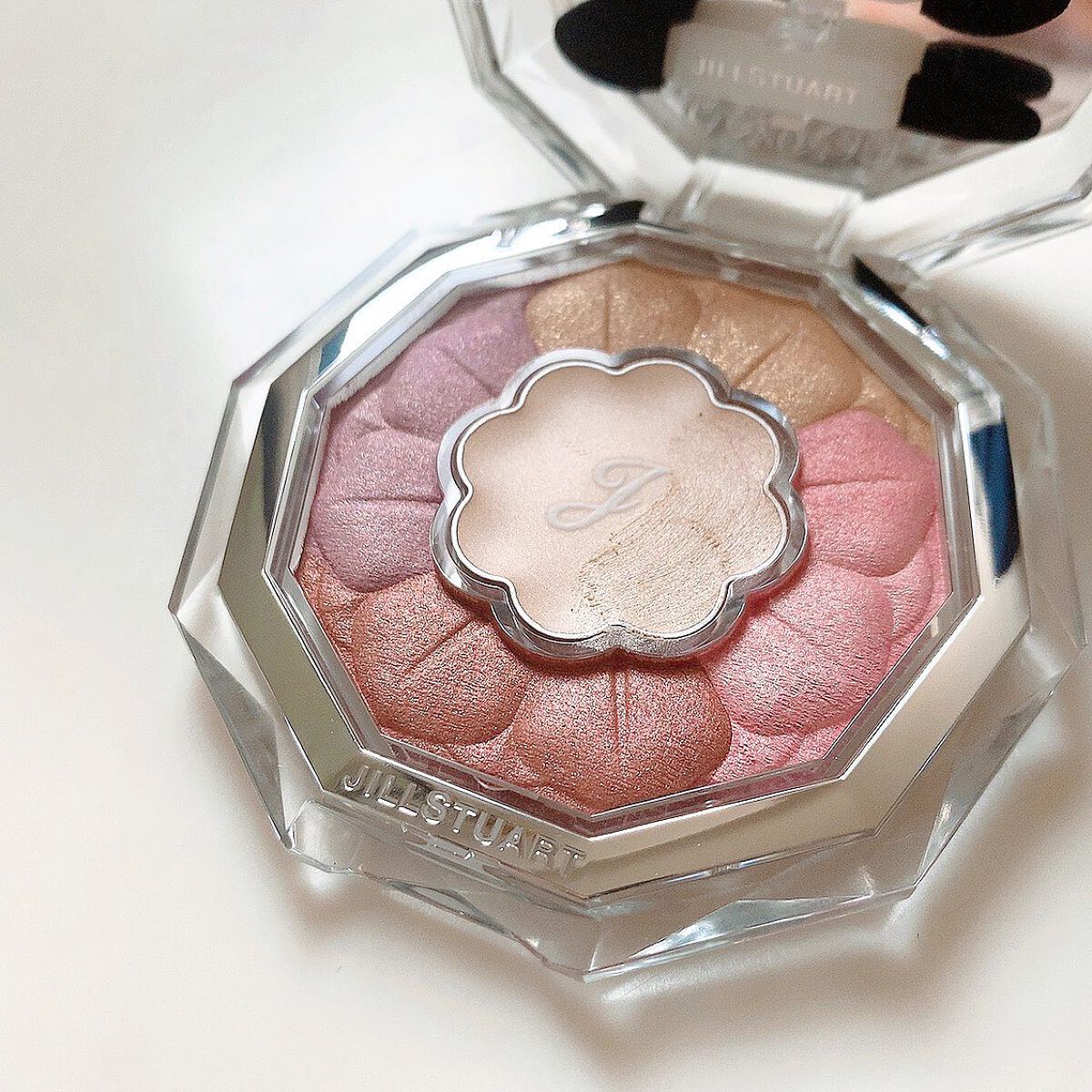 ジルスチュアート ブルームクチュール アイズ/JILL STUART/アイシャドウパレットを使ったクチコミ(1枚目)
