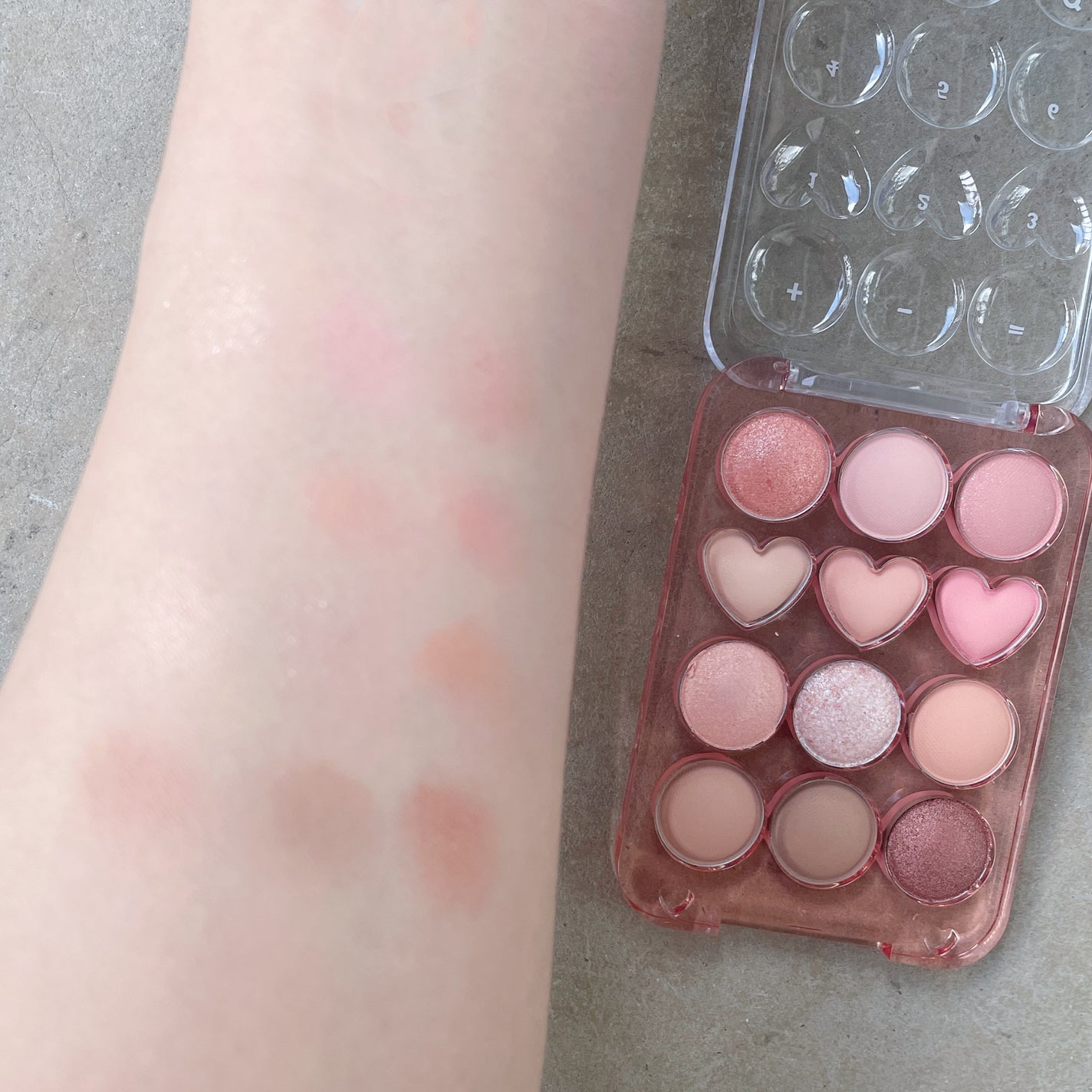 目元チュートリアルアイパレット/Colorgram/アイシャドウパレットを使ったクチコミ(2枚目)