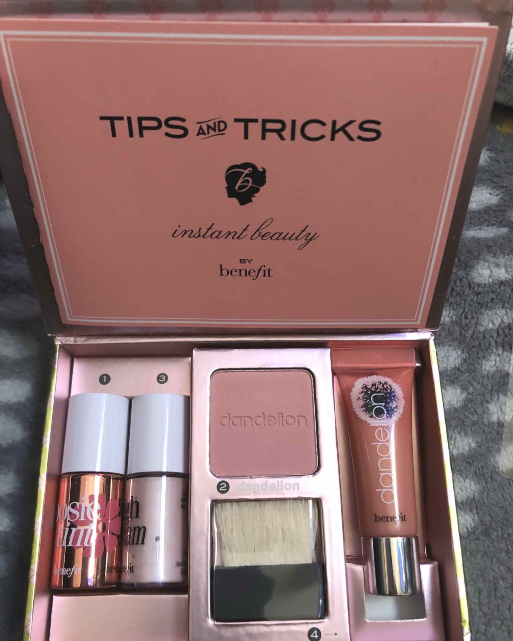 ダンデライオン/ベネフィット/プレストパウダーを使ったクチコミ（2枚目）