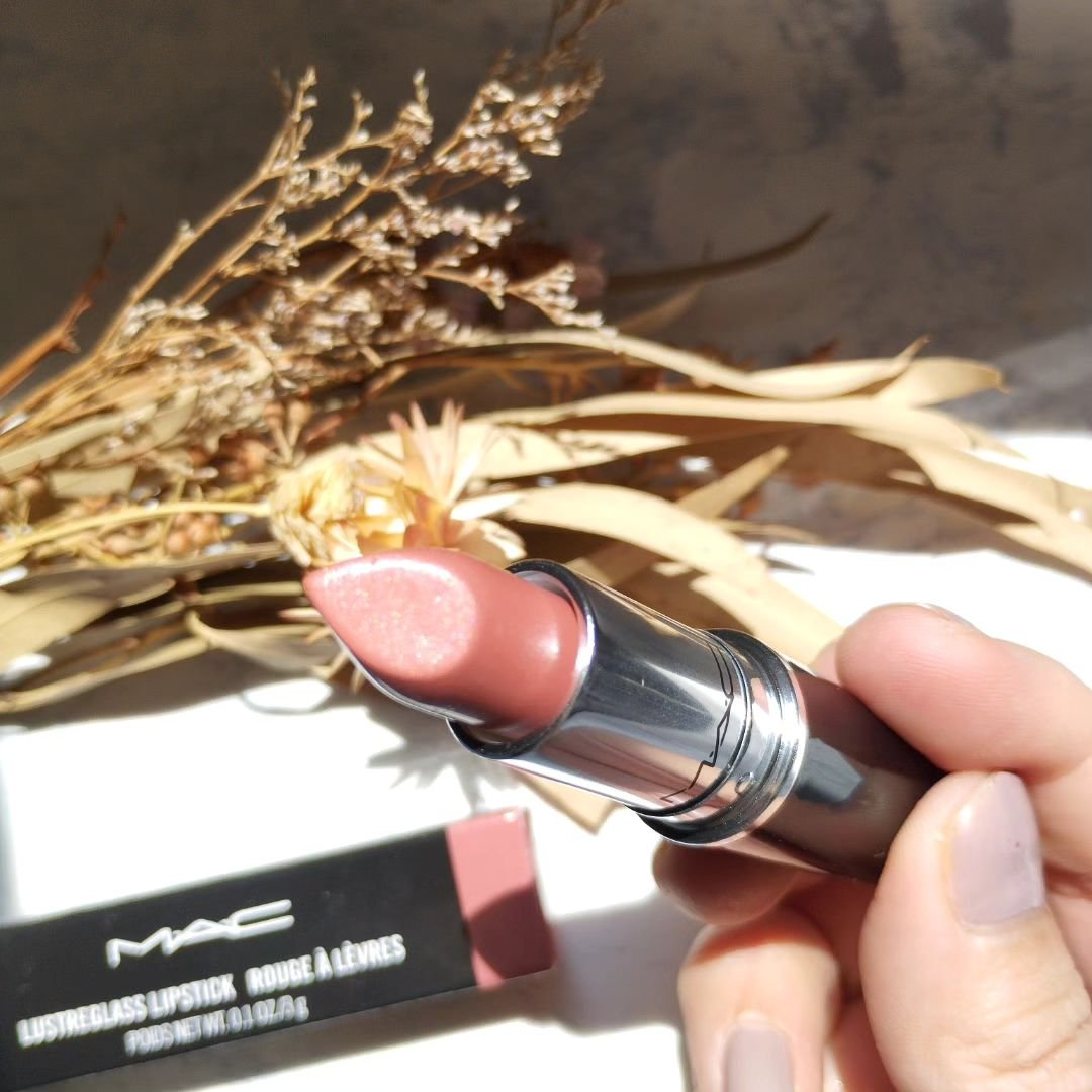 ラスターガラス リップスティック ウェルウェルウェル/M・A・C/口紅を使ったクチコミ（3枚目）