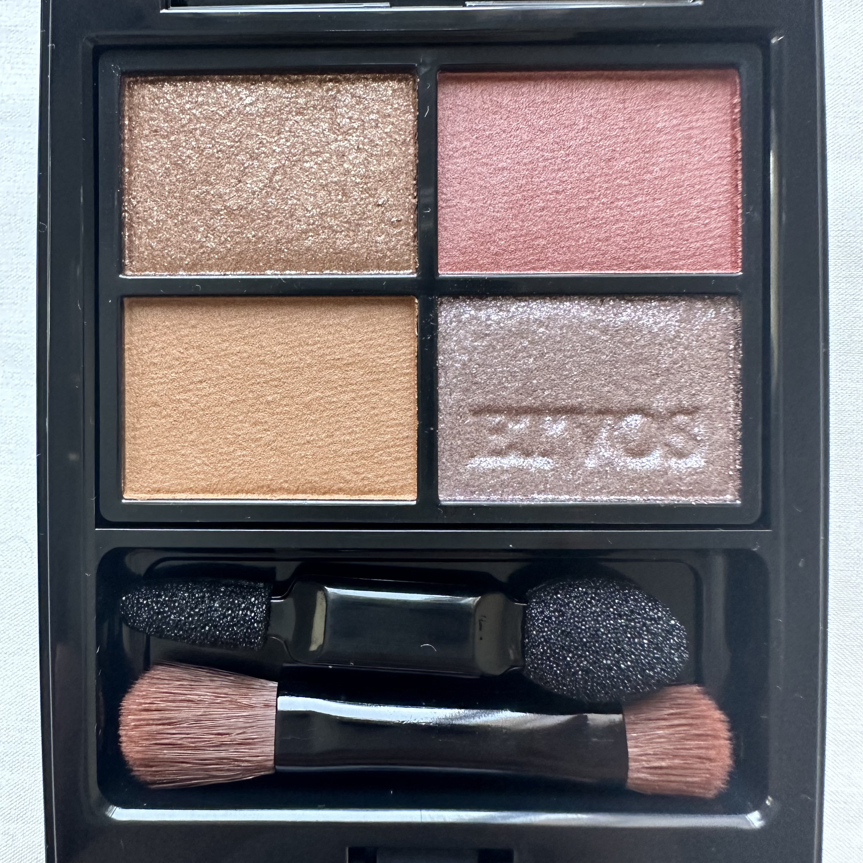 ミネラルクラッシィシャドー ヴィンテージグリッター/エトヴォス/アイシャドウパレットを使ったクチコミ（3枚目）