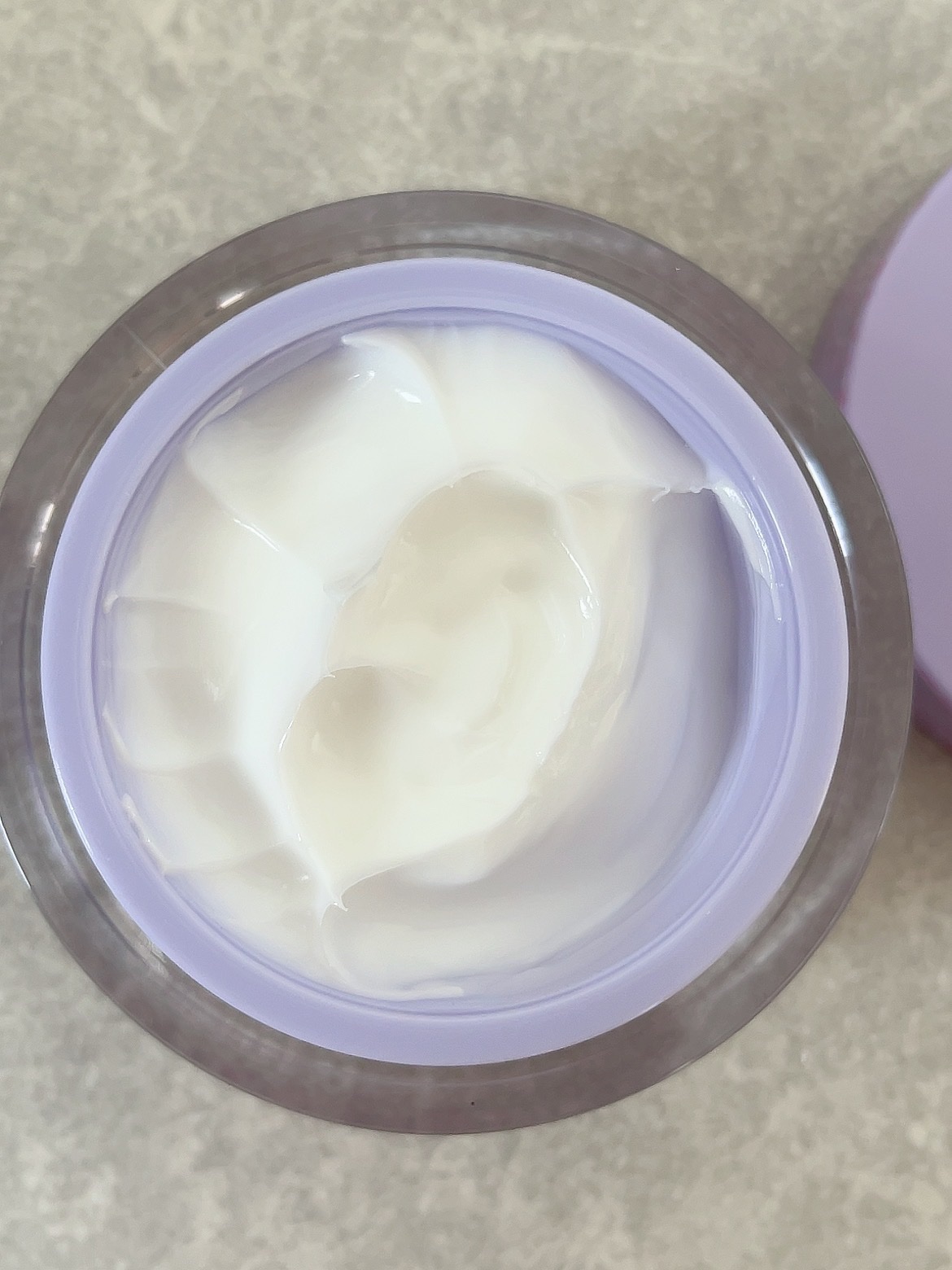 シカクリーム/ASUNE /フェイスクリームを使ったクチコミ（3枚目）