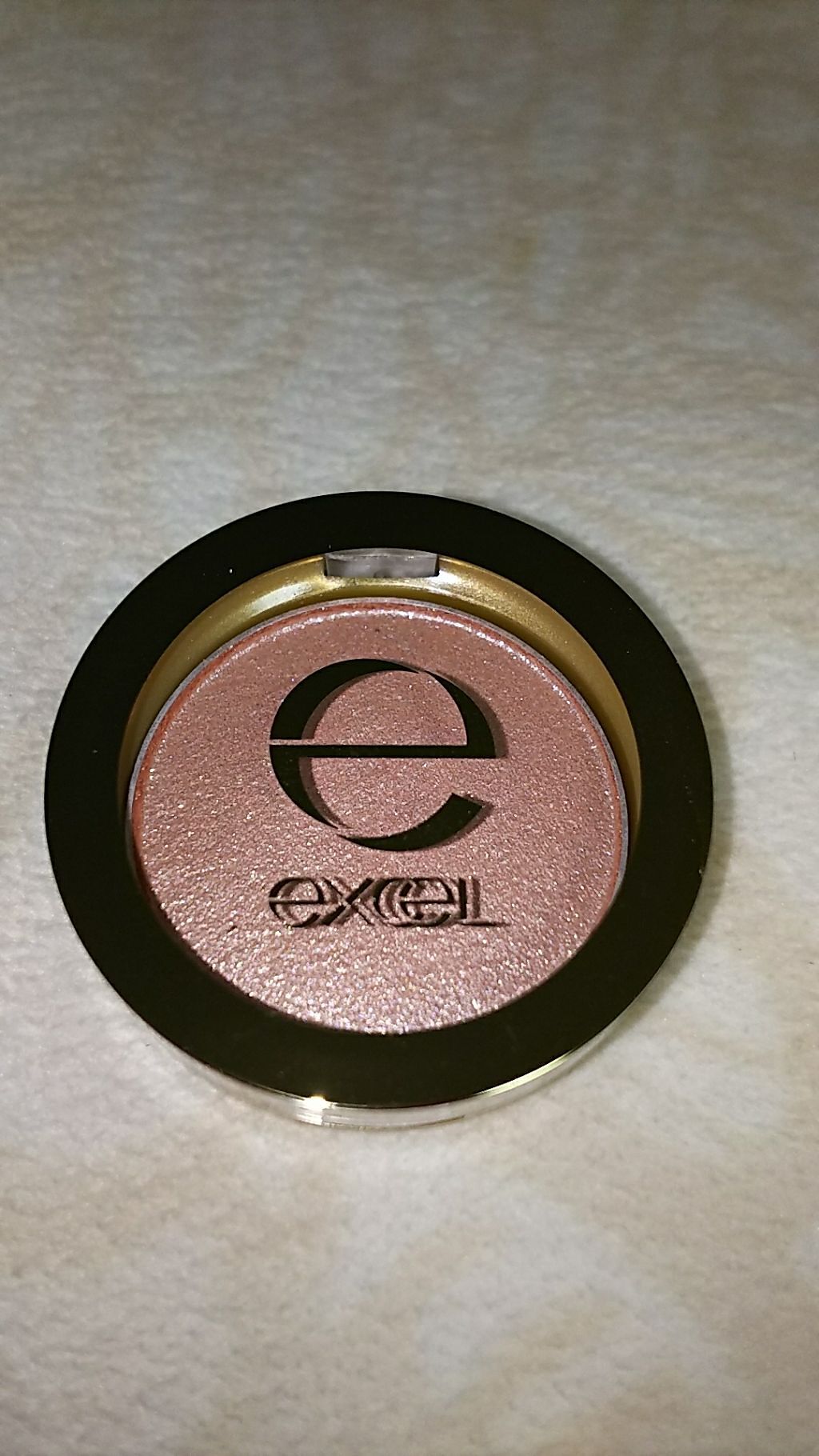 シャイニーシャドウ N/excel/単色アイシャドウを使ったクチコミ(1枚目)