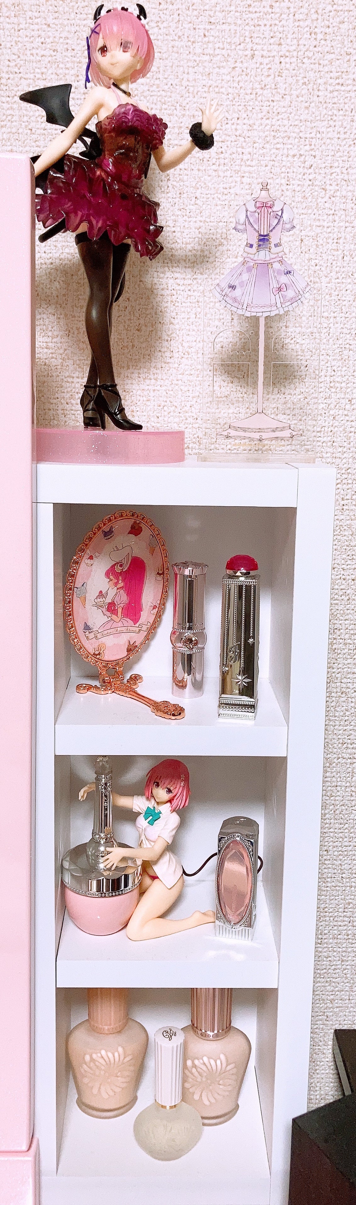 オレンジパフューム on LIPS 「現役キャラグッズ制作員‼️2次元オタクのコスメ収納紹介𓂃𓈒𓏸..」(3枚目)