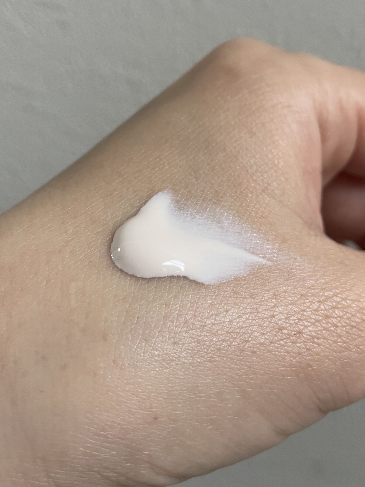 エリクシール シュペリエル つや玉ファンデーション Ｔ オークル20 (レフィル)/エリクシール/クリーム・エマルジョンファンデーションを使ったクチコミ（2枚目）