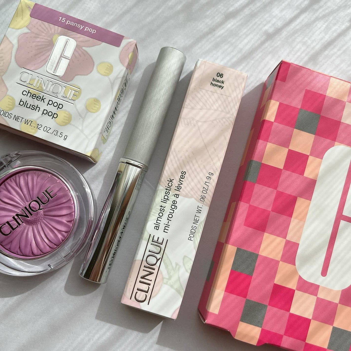 Haruka on LIPS 「クリニークのクリスマスコフレはミラーボールのようなハッピームー..」(2枚目)