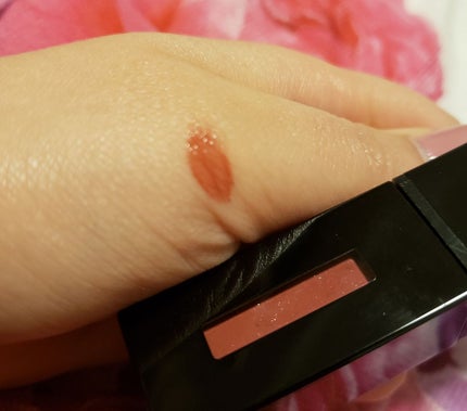 ルージュ ピュールクチュール ヴェルニ ヴィニルクリーム/YVES SAINT LAURENT BEAUTE/口紅を使ったクチコミ(2枚目)