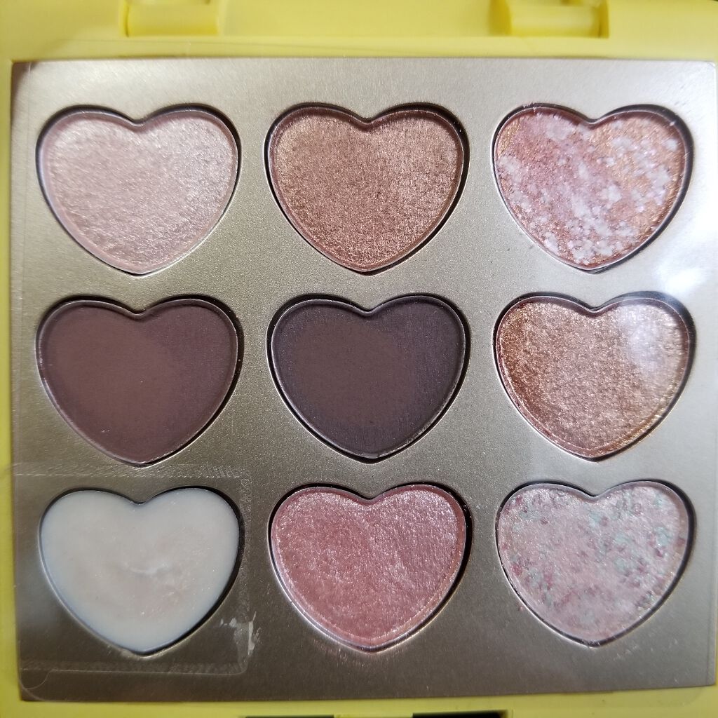 アイシャドウパレット ポチャッコ/IT'S DEMO/アイシャドウパレットを使ったクチコミ(2枚目)