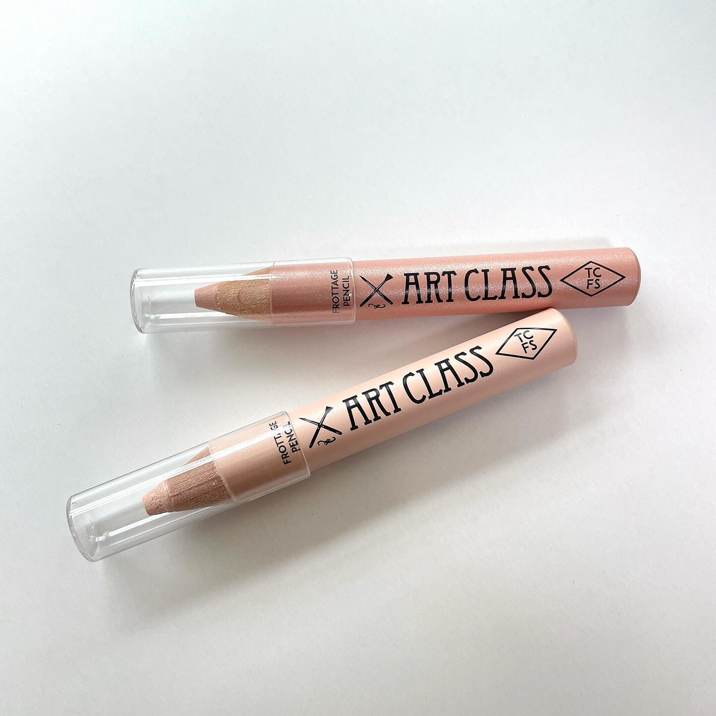 アートクラス フロッタージュペンシル/too cool for school/スティックアイシャドウを使ったクチコミ（1枚目）