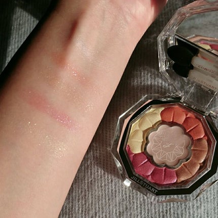 ジルスチュアート ブルームクチュール アイズ/JILL STUART/アイシャドウパレットを使ったクチコミ(2枚目)