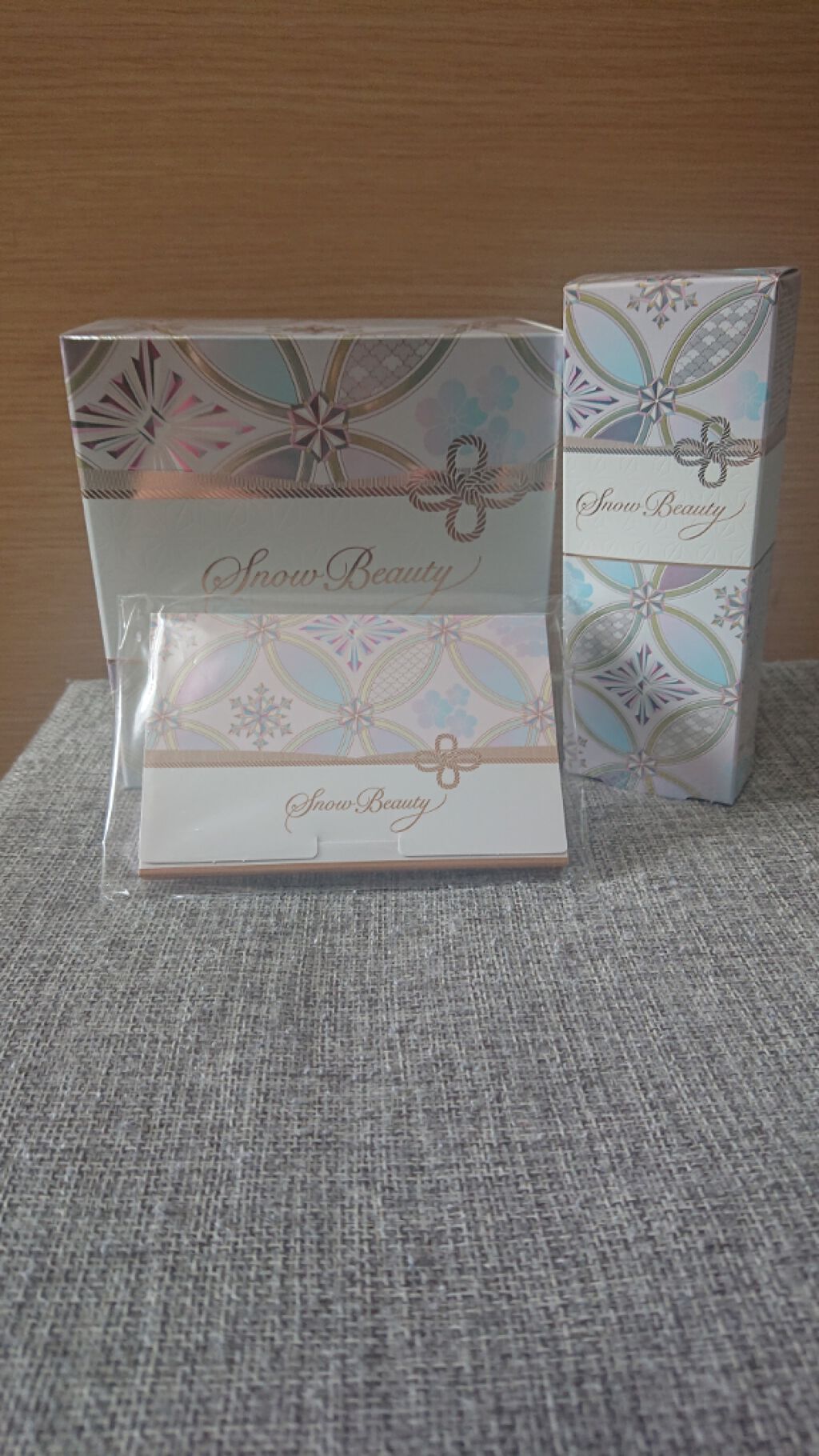 ホワイトニングトーンアップエッセンス/スノービューティー/化粧下地を使ったクチコミ(1枚目)