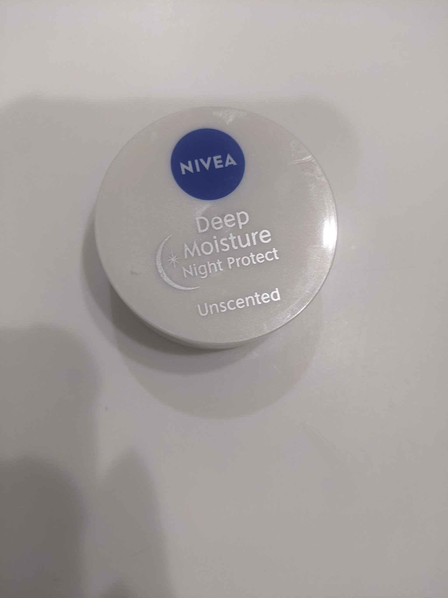 ディープモイスチャーナイトプロテクト　無香料/ニベア/リップマスクを使ったクチコミ（1枚目）