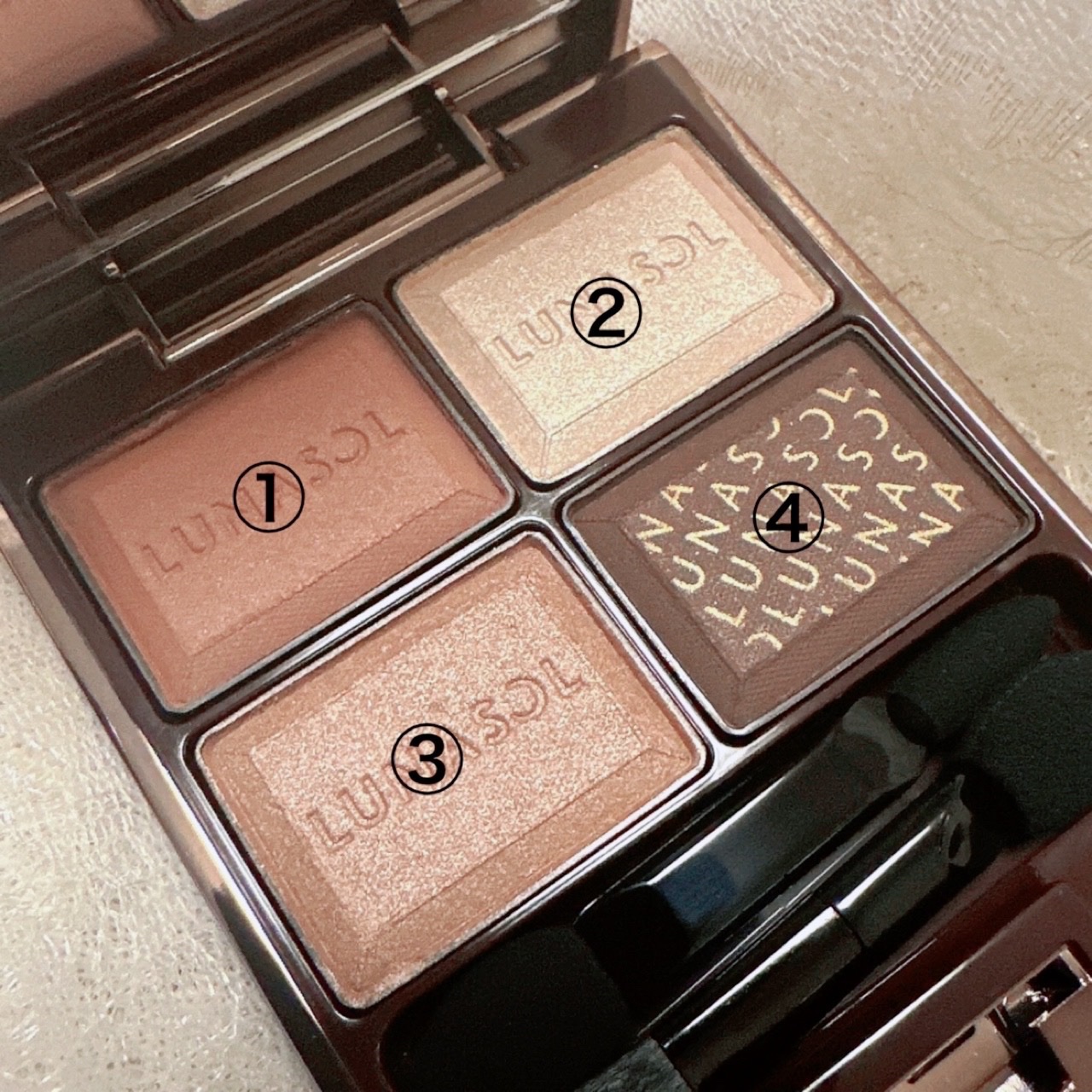 セレクション・ドゥ・ショコラアイズ/LUNASOL/アイシャドウパレットを使ったクチコミ（2枚目）