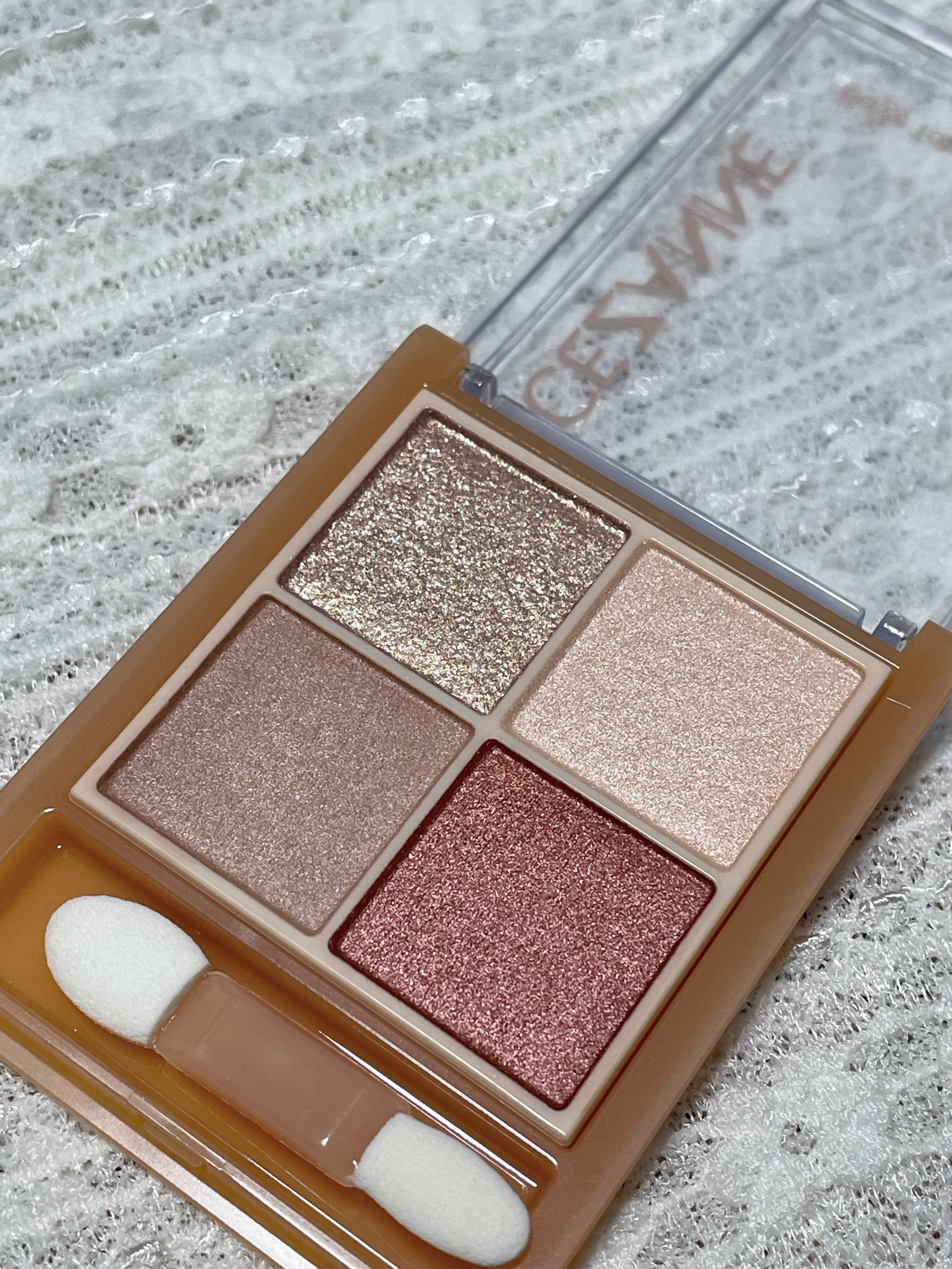 ベージュトーンアイシャドウ 03 アンティークベージュ/CEZANNE/アイシャドウパレットを使ったクチコミ（3枚目）