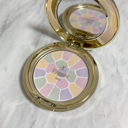 おすすめのフェイスパウダー16選!20代・30代・40代・50代別で紹介【プチプラ・デパコス】