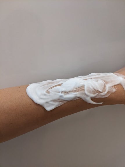 easy ハイブリッド ジェルフォーム シトラスウッドの香り/MARO/ムダ毛ケアを使ったクチコミ(4枚目)