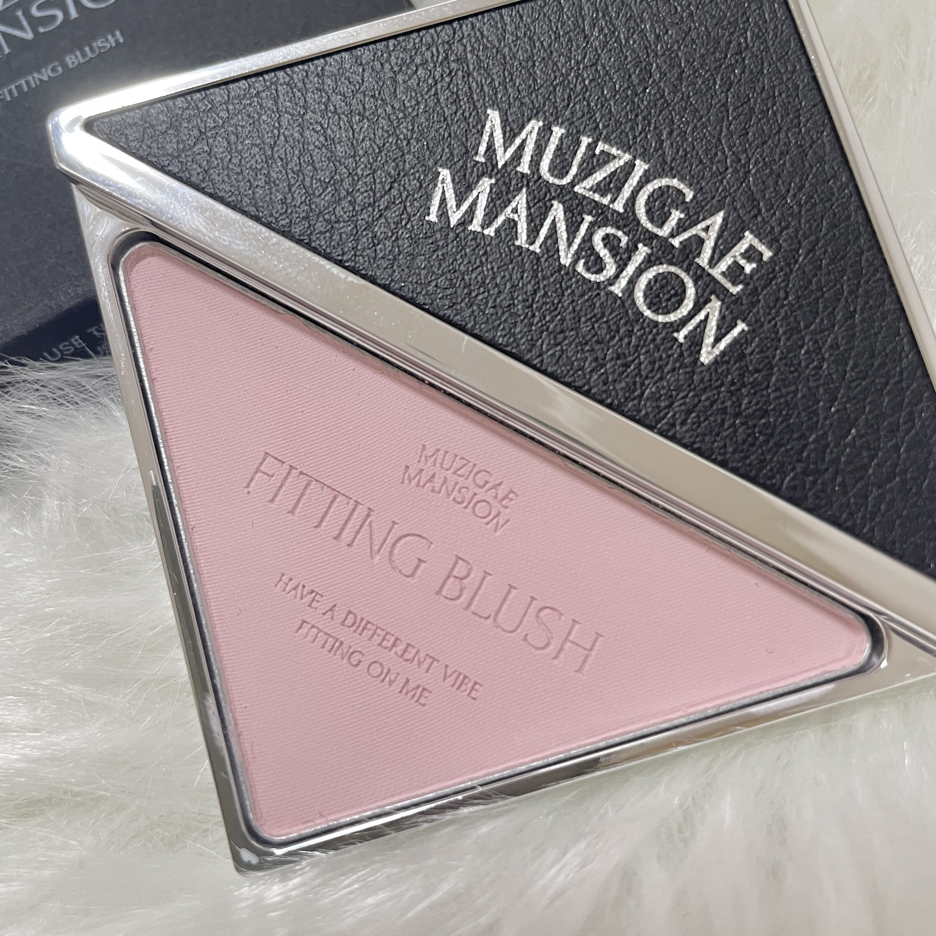 フィッティングブラッシュ 02 KINDA/MUZIGAE MANSION/パウダーチークを使ったクチコミ（2枚目）