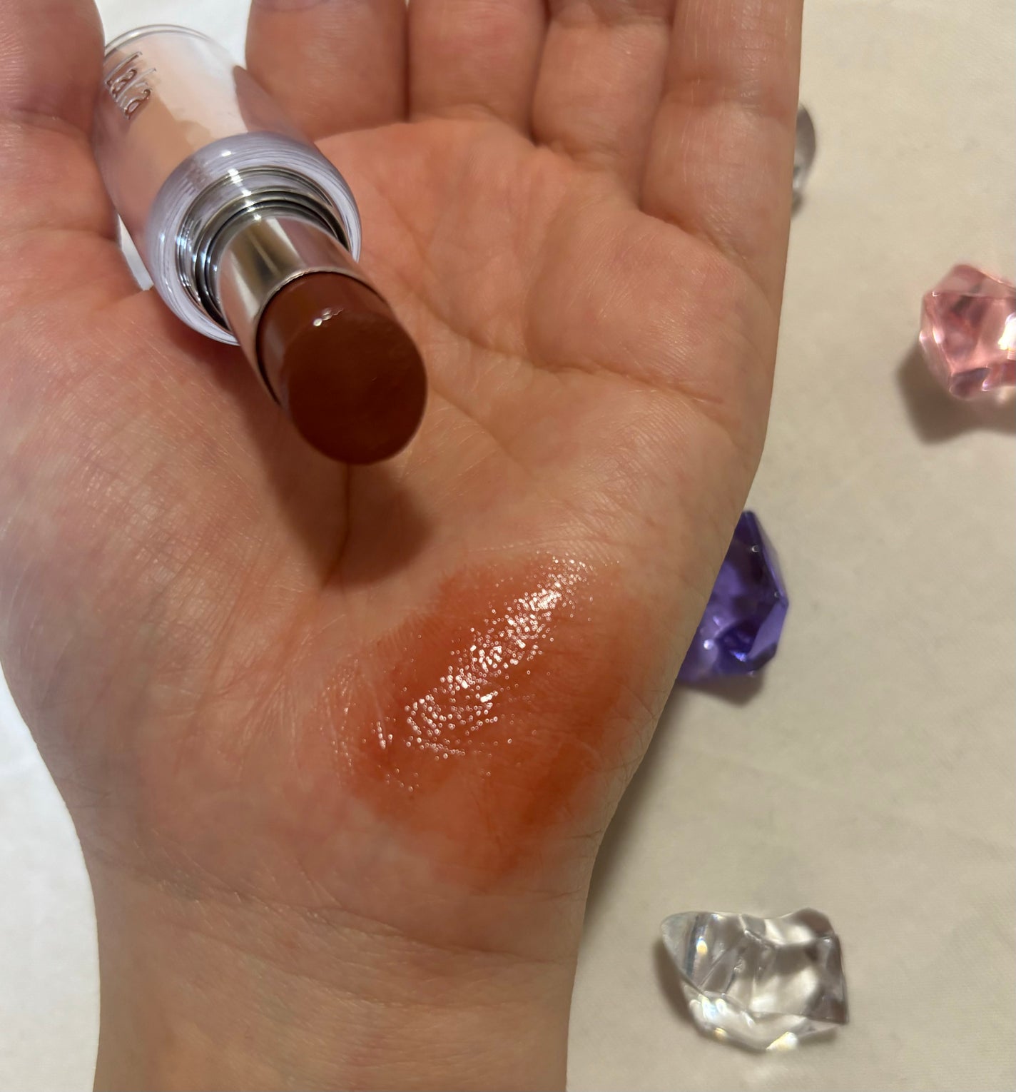 ボンディンググロウリップスティック/Laka/口紅を使ったクチコミ(1枚目)